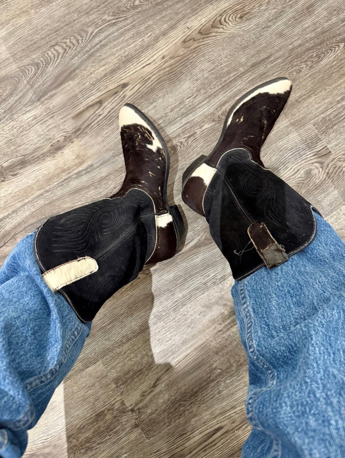 Unmarked Vintage Western Boots, W10