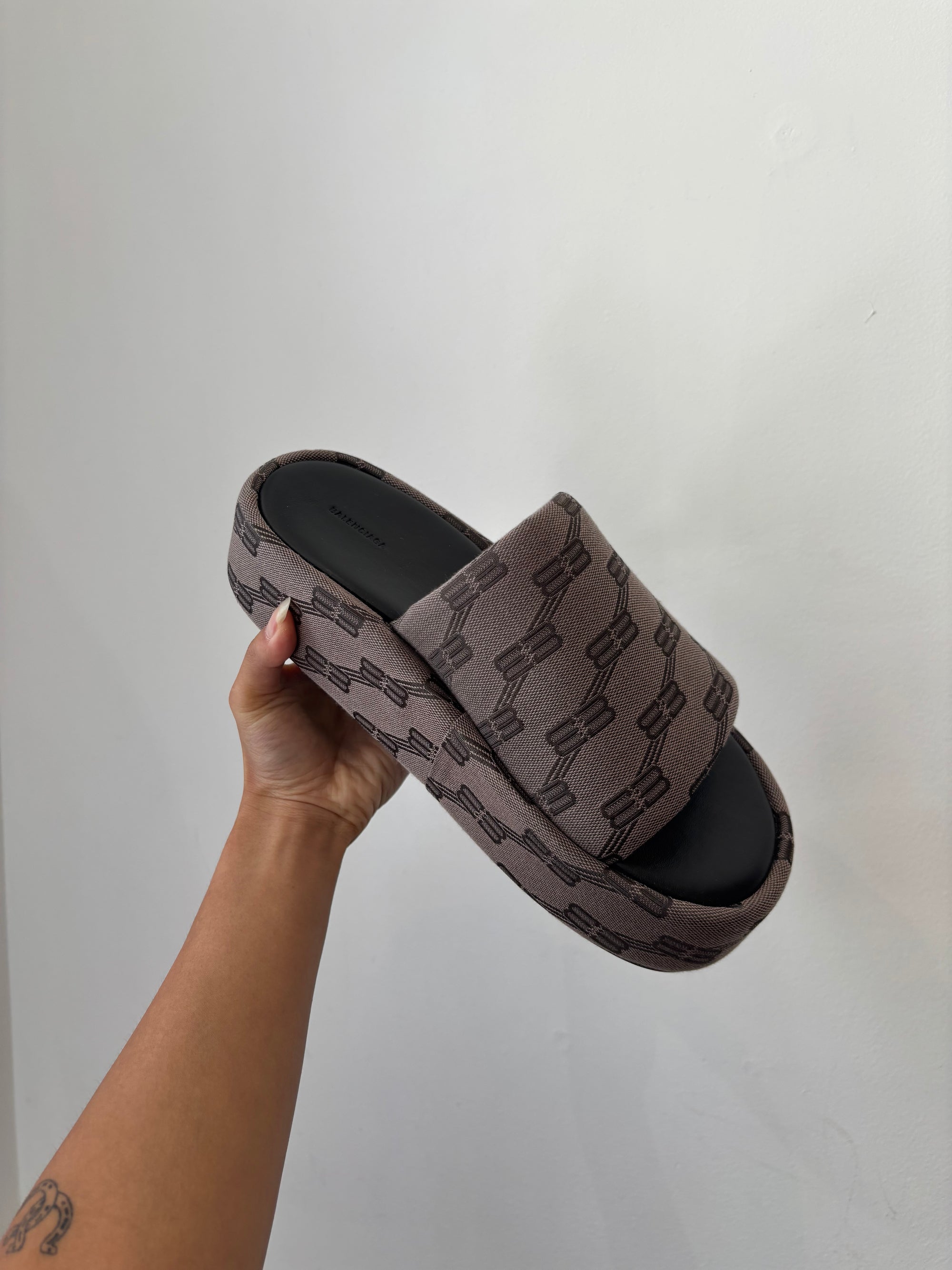 Balenciaga BB Logo Jacquard Flatform Rise Sandals, Black, 40