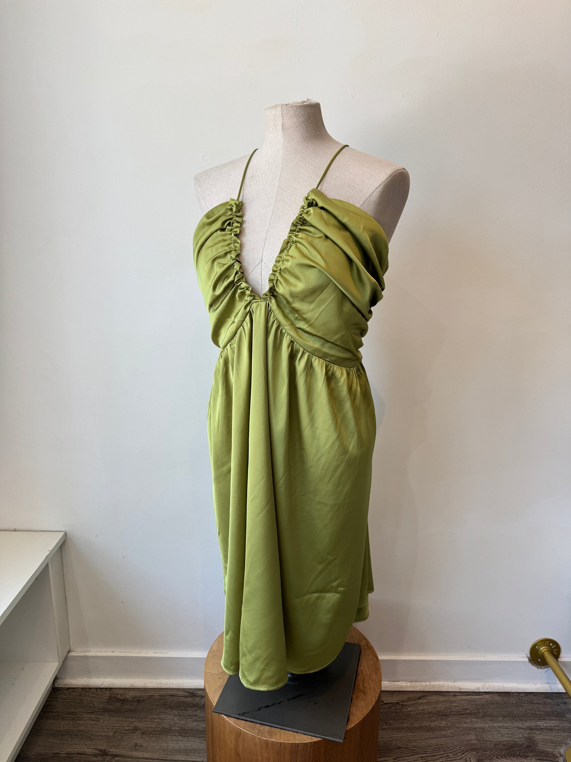 Abercrombie & Fitch Satin Dress Green, XLT Abercrombie & Fitch Satin Dress Green, XLT