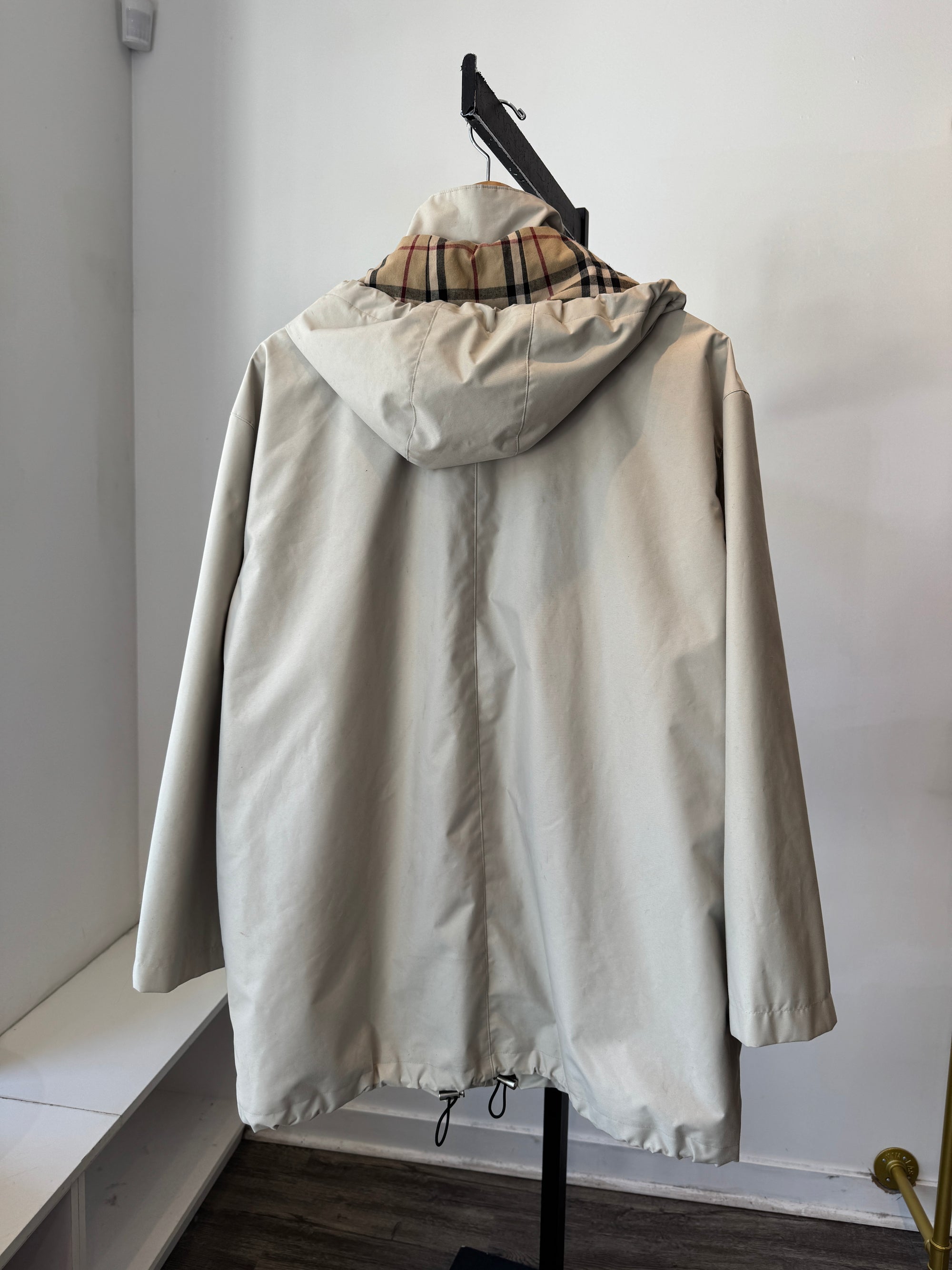 Burberry hooded rain jacket, Khaki, Large