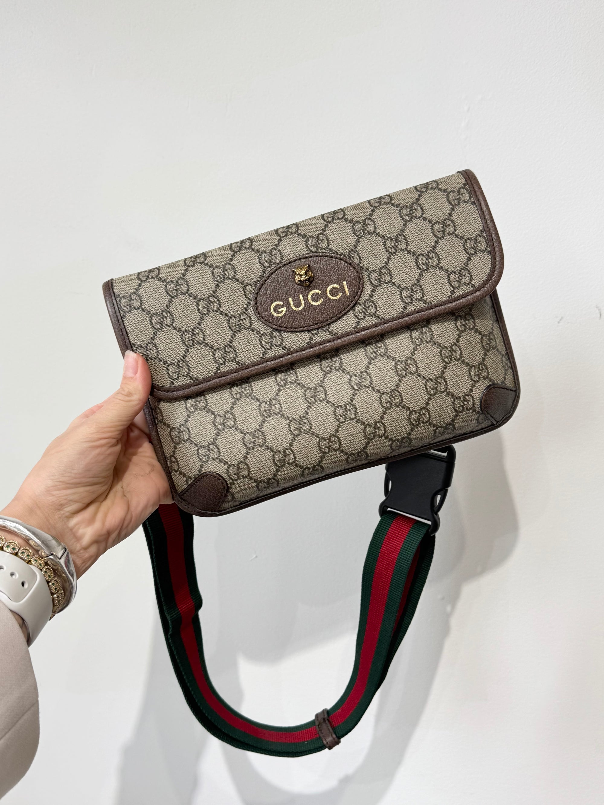 Gucci Neo Vintage GG Supreme Canvas Belt bag, Handbags Monogram