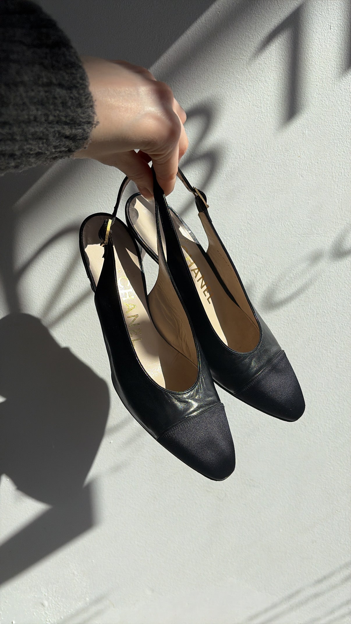 Chanel vintage slingbacks, Black, 36