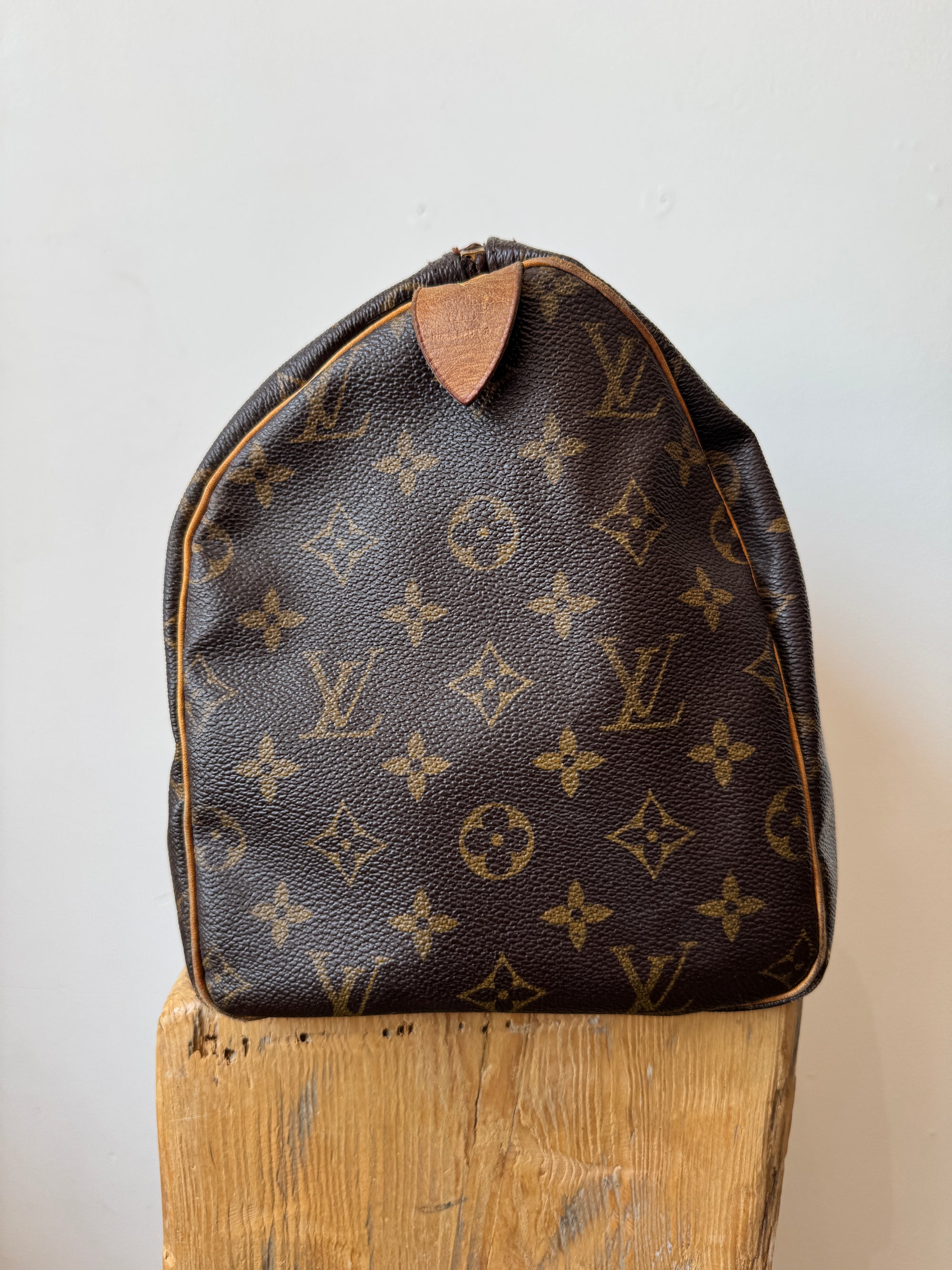 Louis Vuitton Monogram Speedy 30