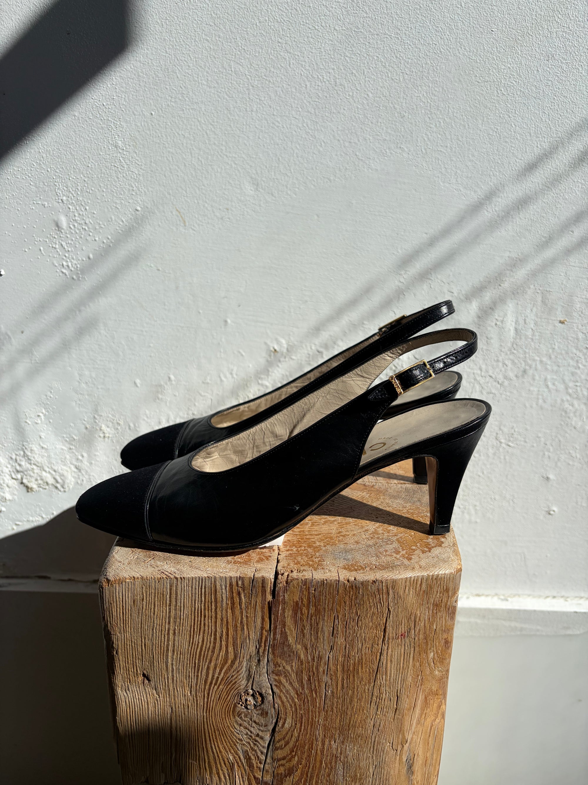 Chanel vintage slingbacks, Black, 36