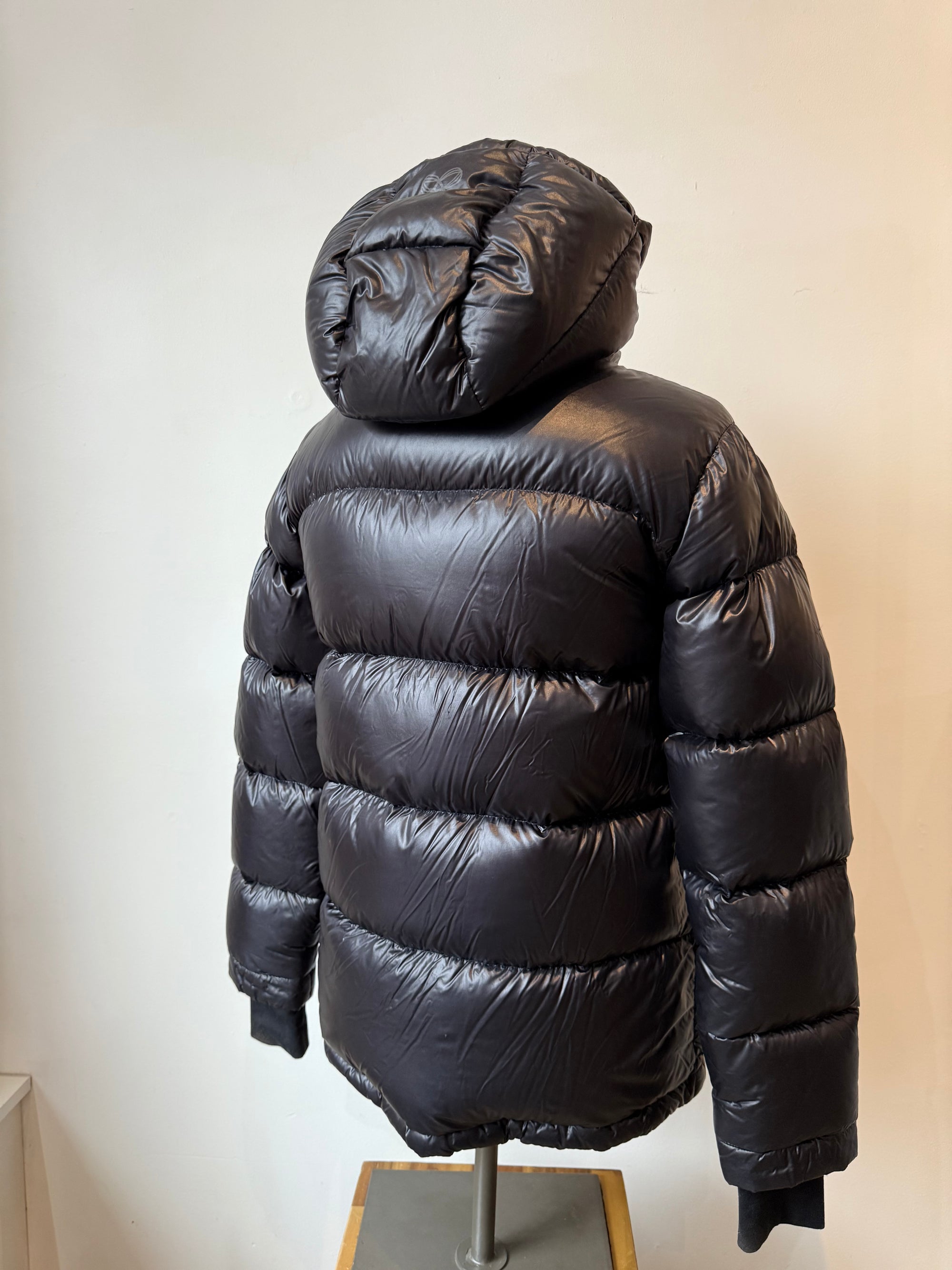 The SuperPuff Coat, Hi Gloss Black, XS