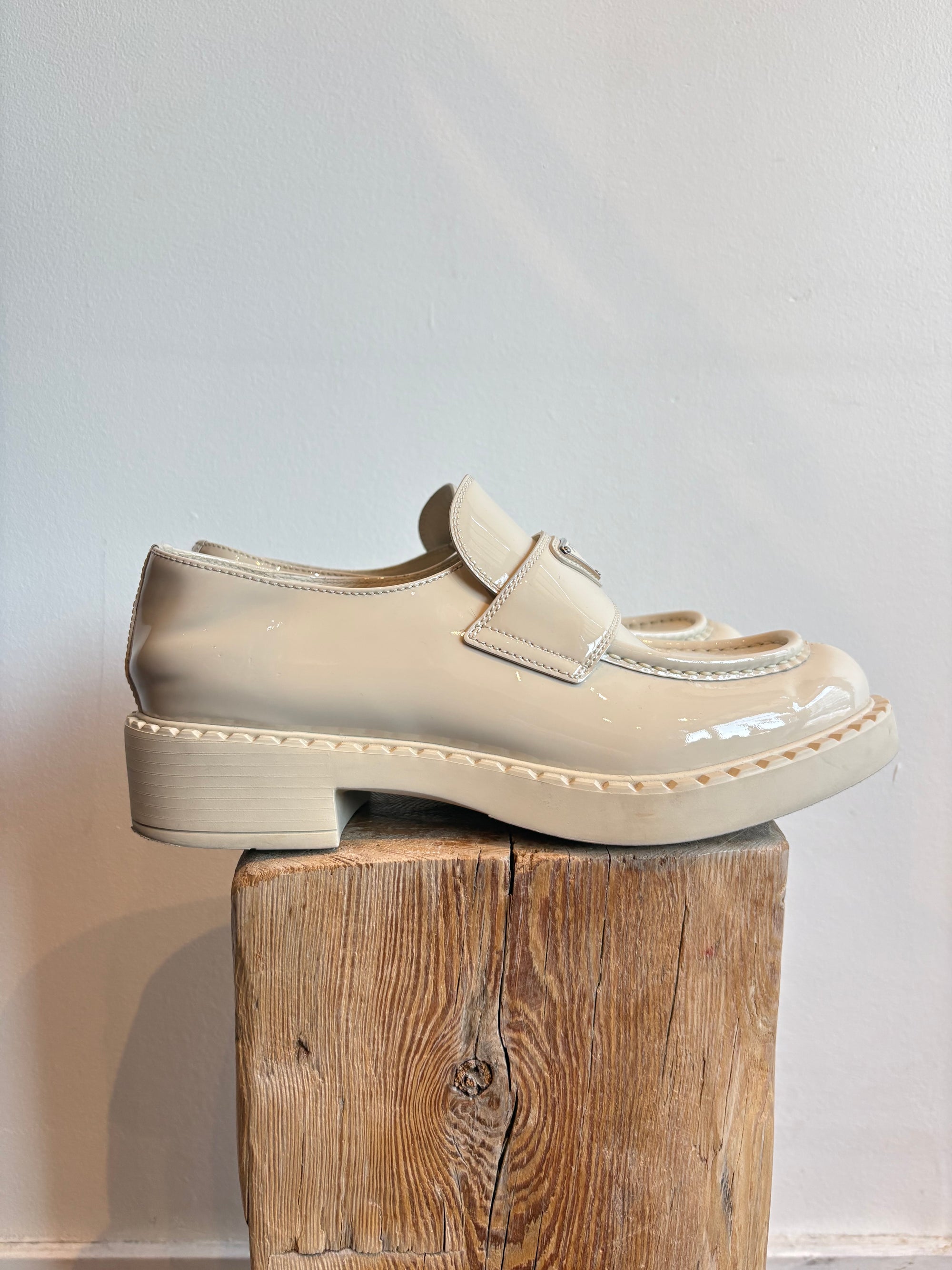 Prada Logo Plaque Loafers, White, 40