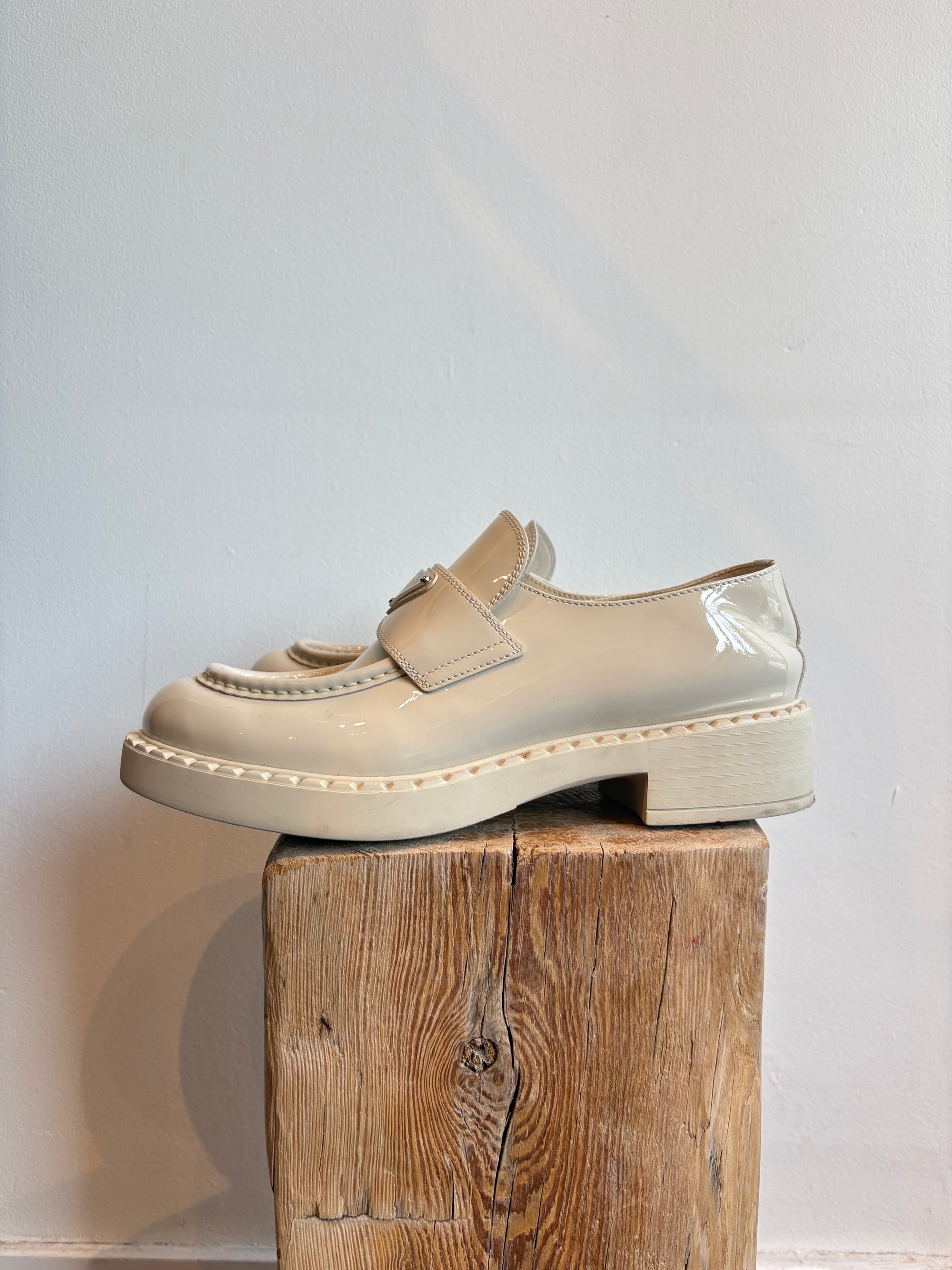 Prada Logo Plaque Loafers, White, 40