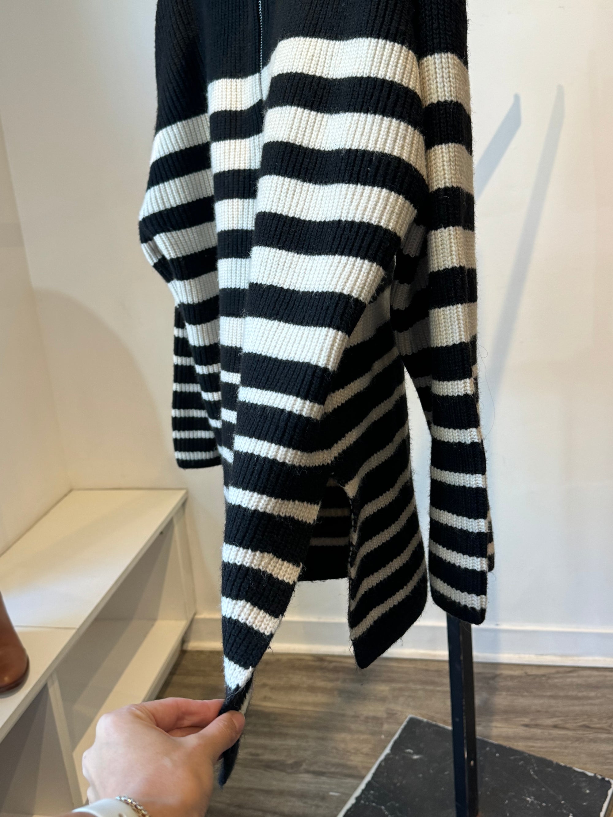 H&M 1/4 Zip Sweater Striped, Large