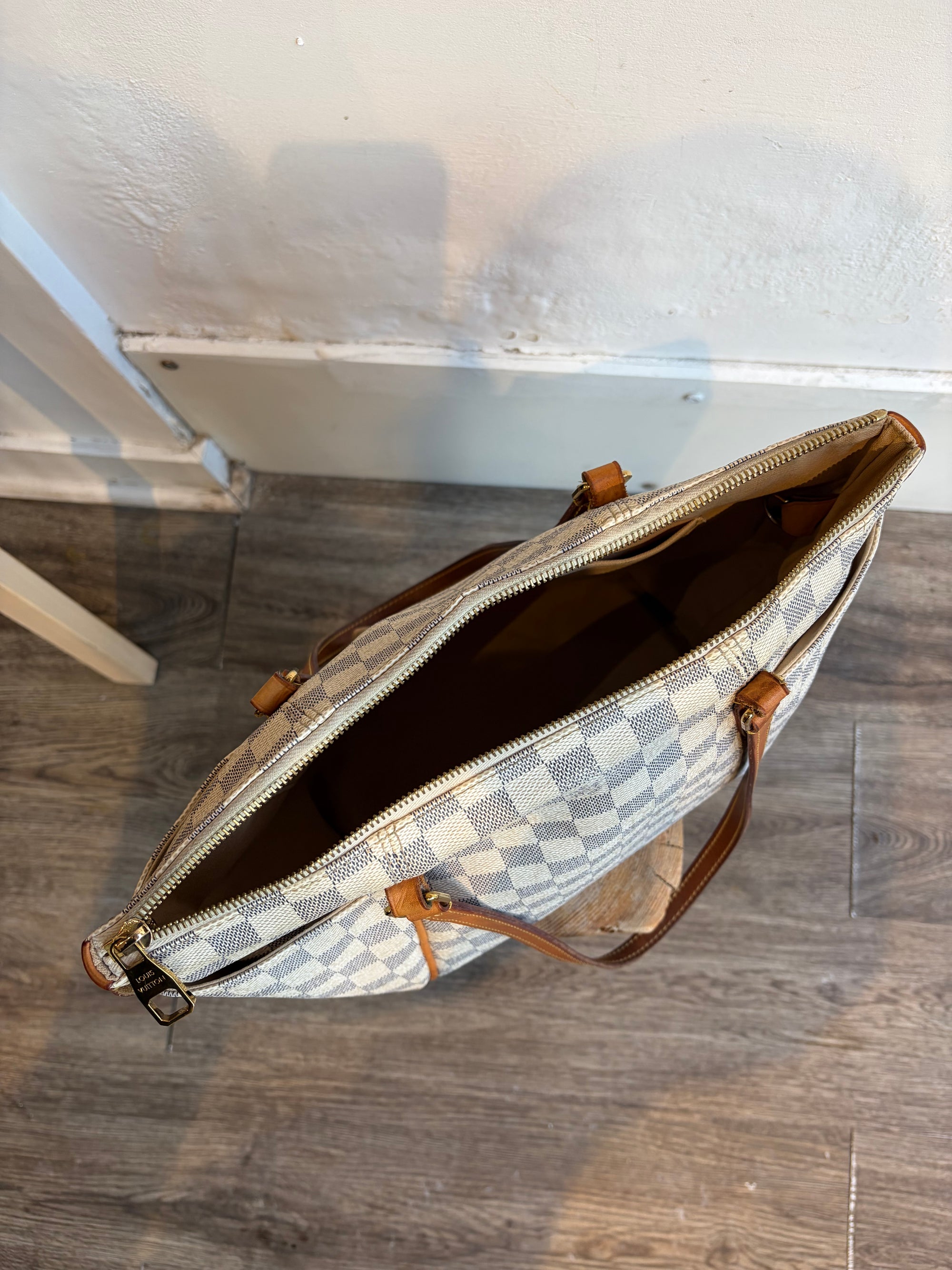 Louis Vuitton Damier Azur Totally PM Handbag