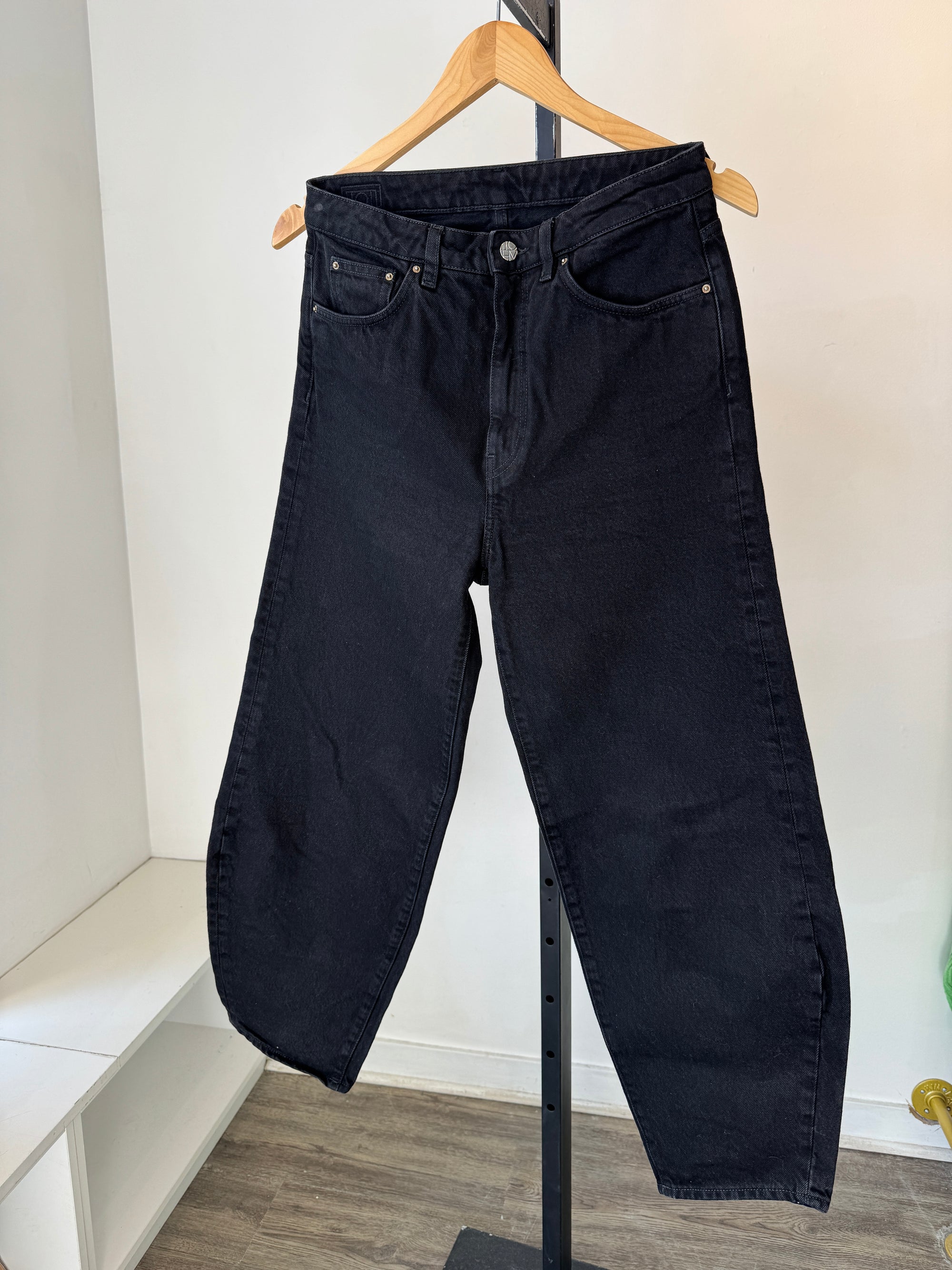 Toteme black barrel jeans, Black, 27