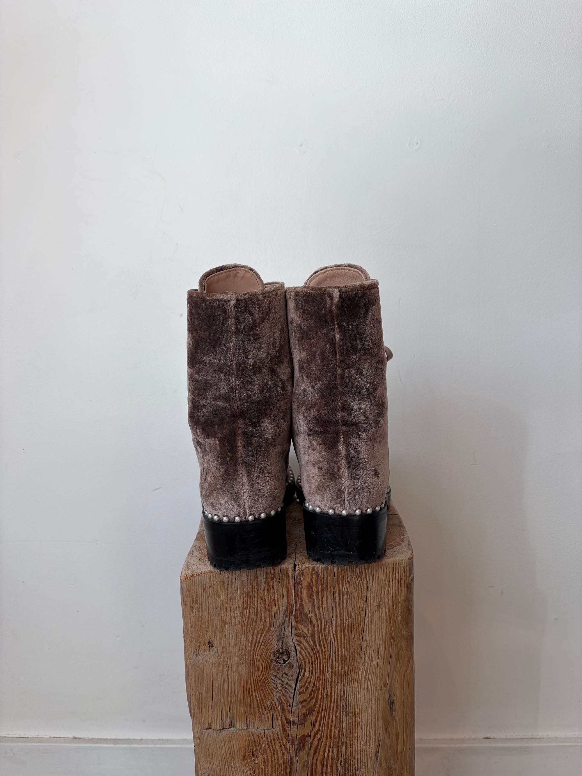 Stuart Weitzman Allie Boots, Velvet brown, 7