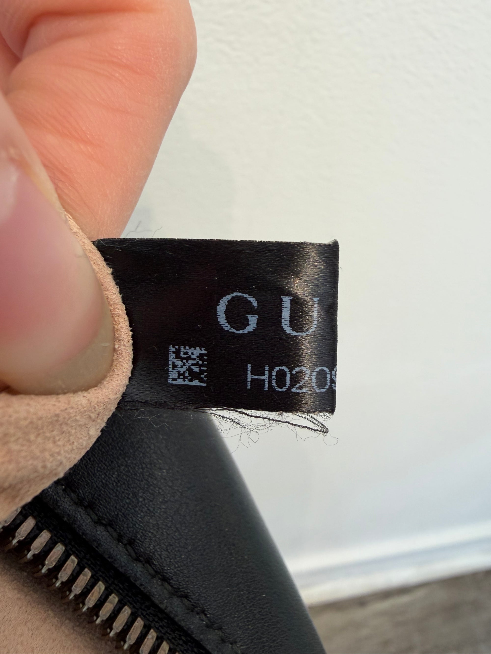 Gucci GG Matelassé Small Camera Bag, Black