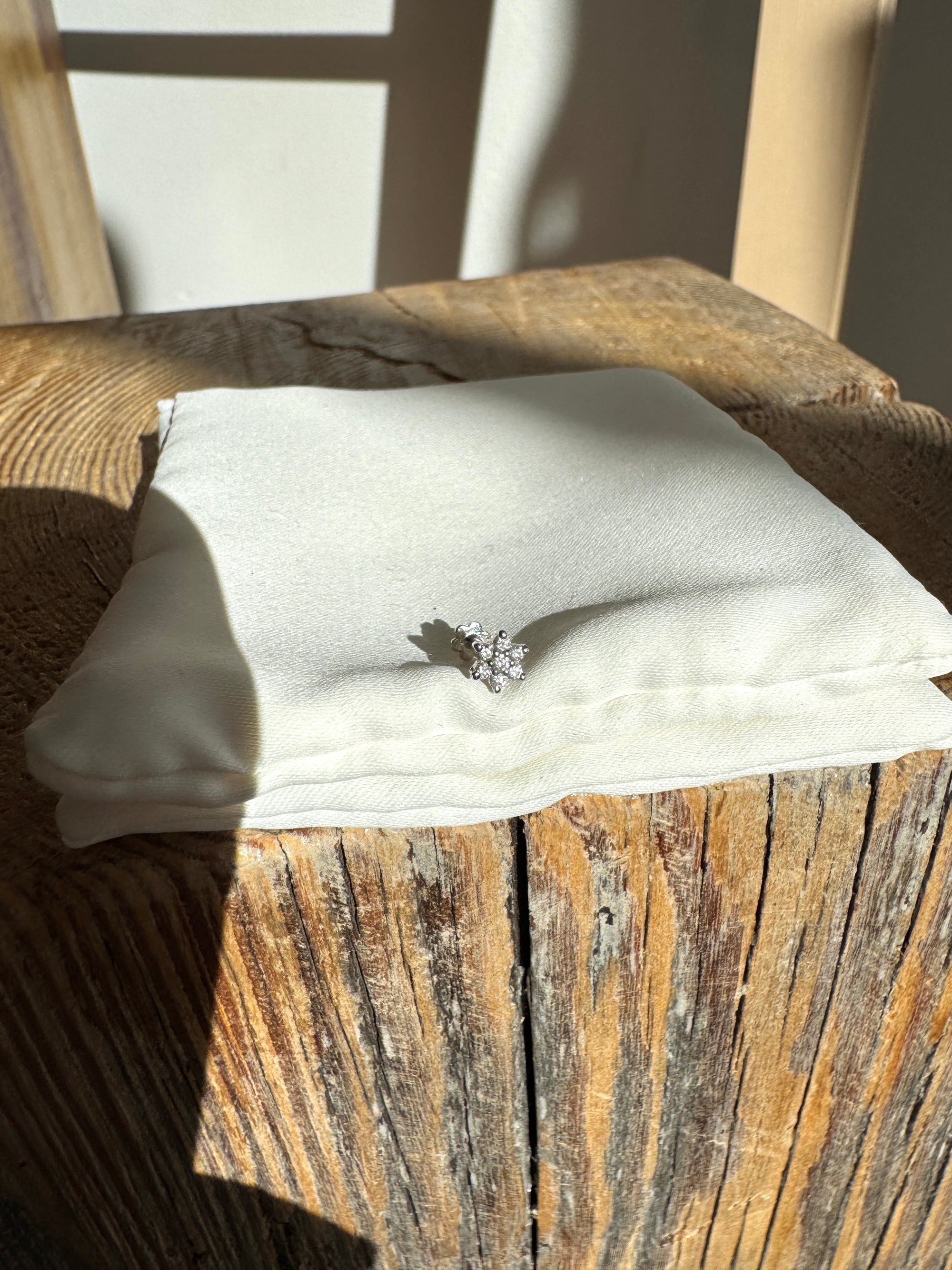 Maria Tash Diamond Flower Threaded Stud Earring, White Gold