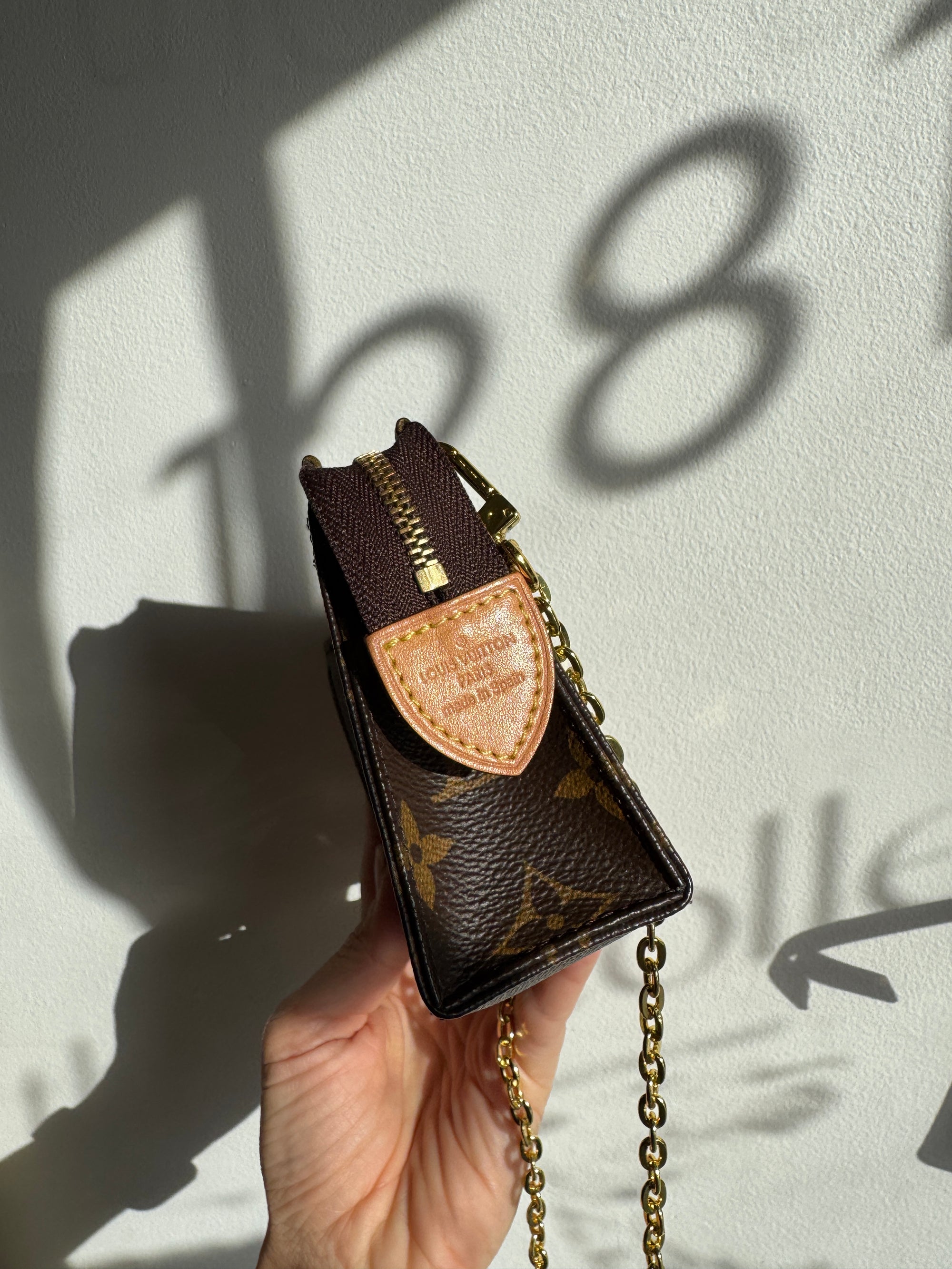 Louis Vuitton Monogram Toiletry 15, Brown