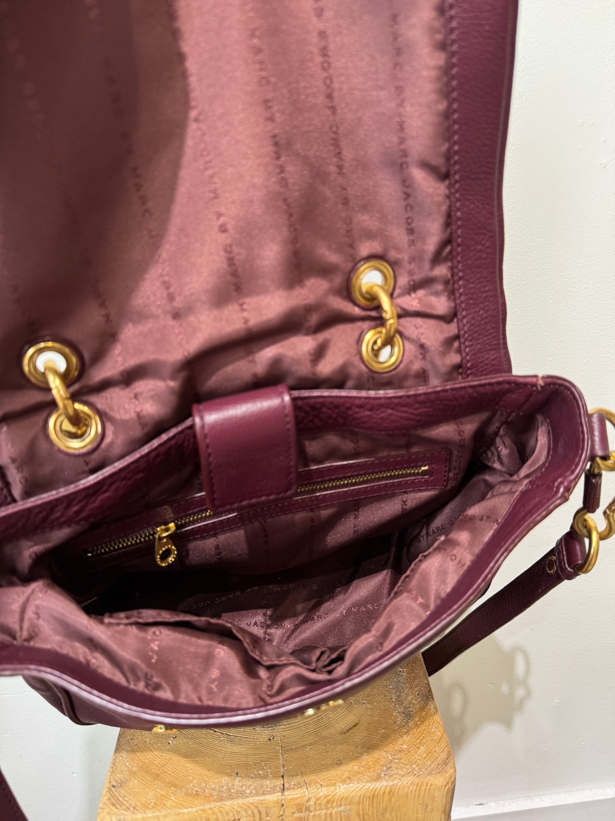 Marc by Marc Jacobs Top Handle Crossbody Handbags Burgundy