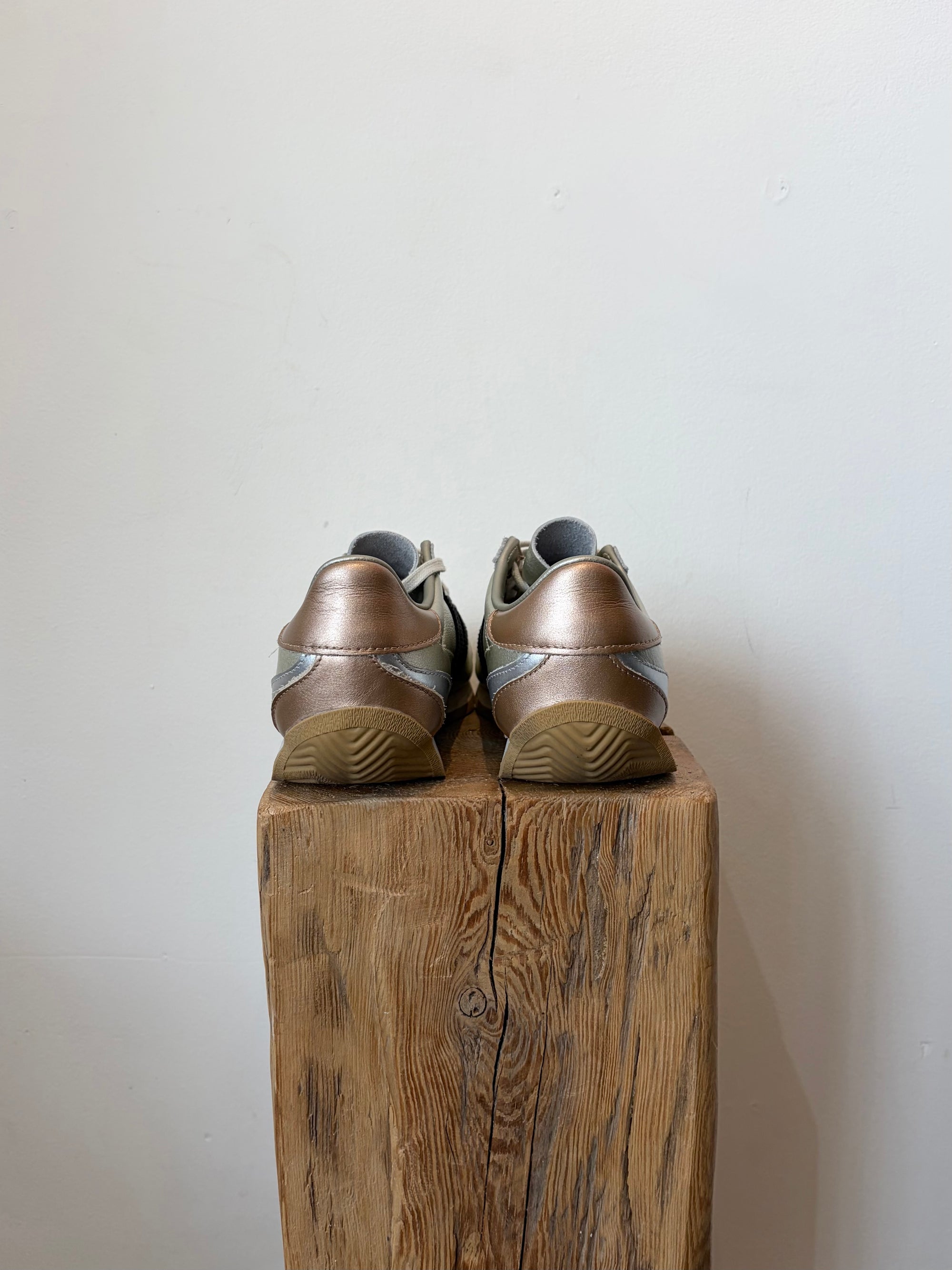 Adidas, Country Low Top Sneakers, Silver, 6M (7.5 W)