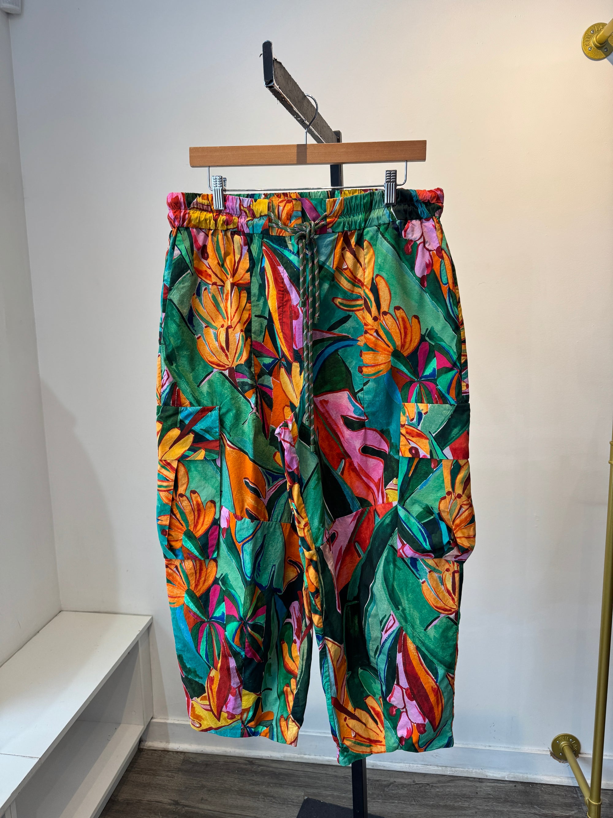 Farm Rio barrel style pants, Multi, Medium