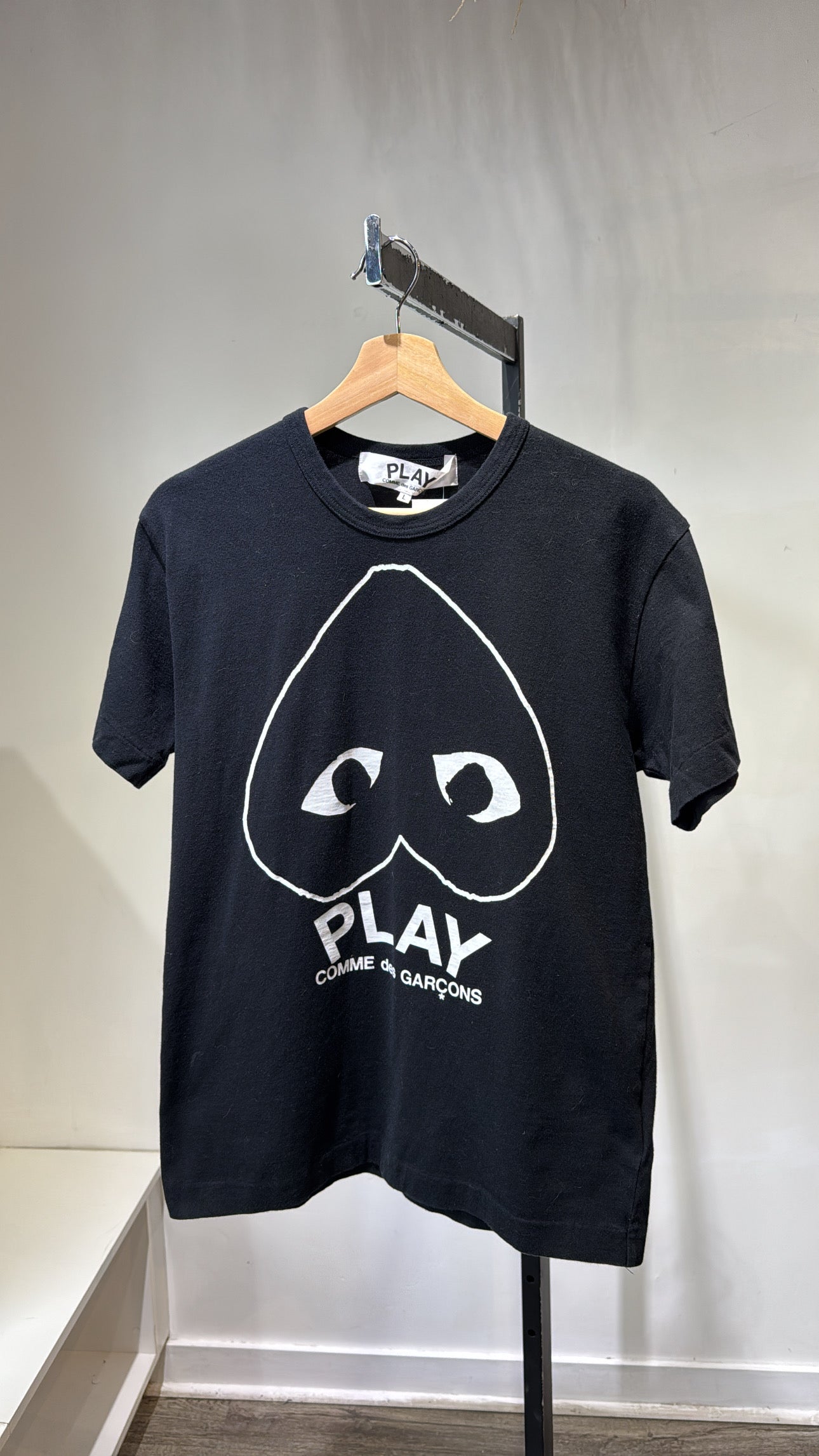 PLAY Comme Des Garcons Tshirt Black, L