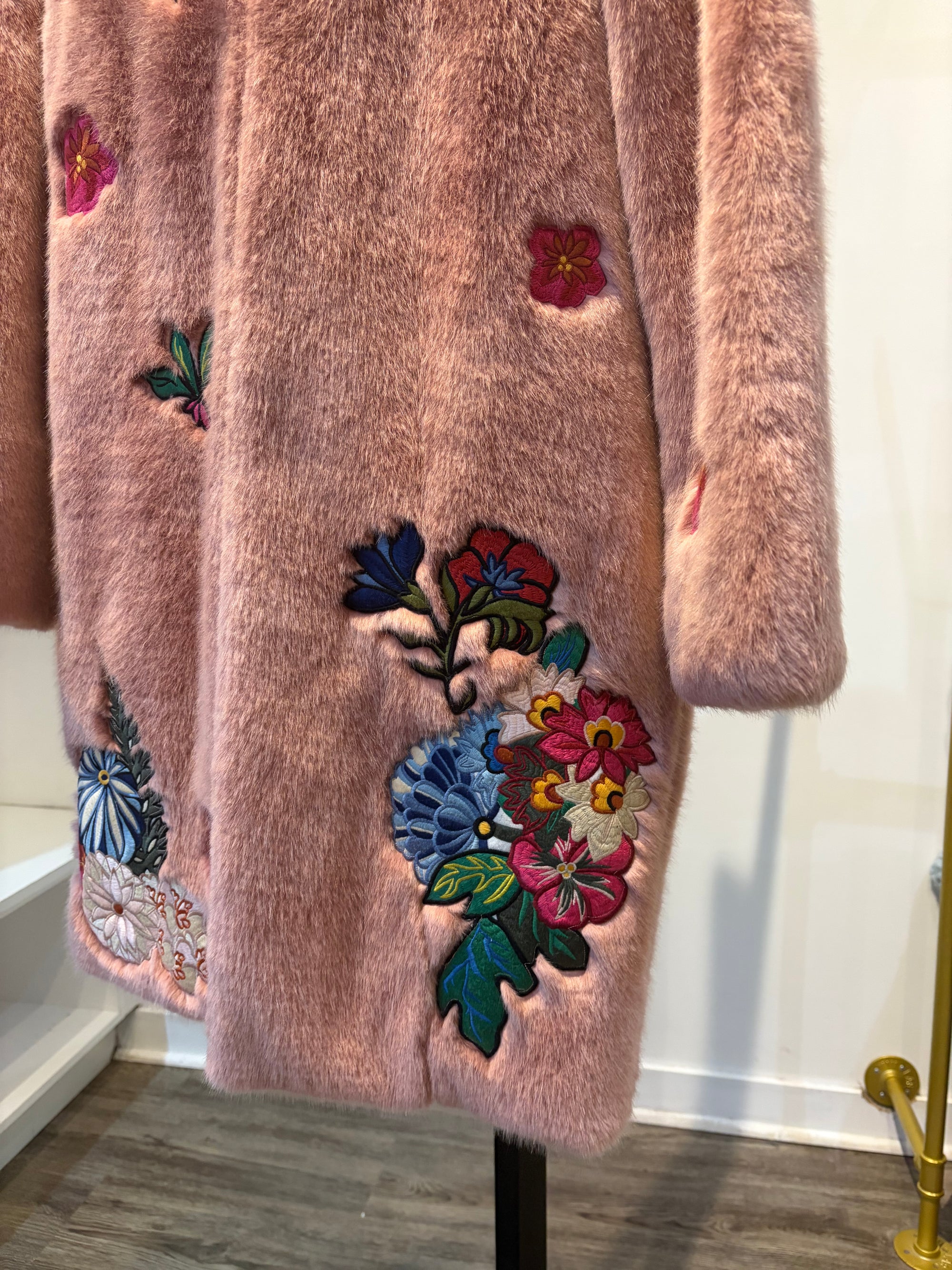 Alice + Olivia embroidered faux fur coat, Pink, Medium