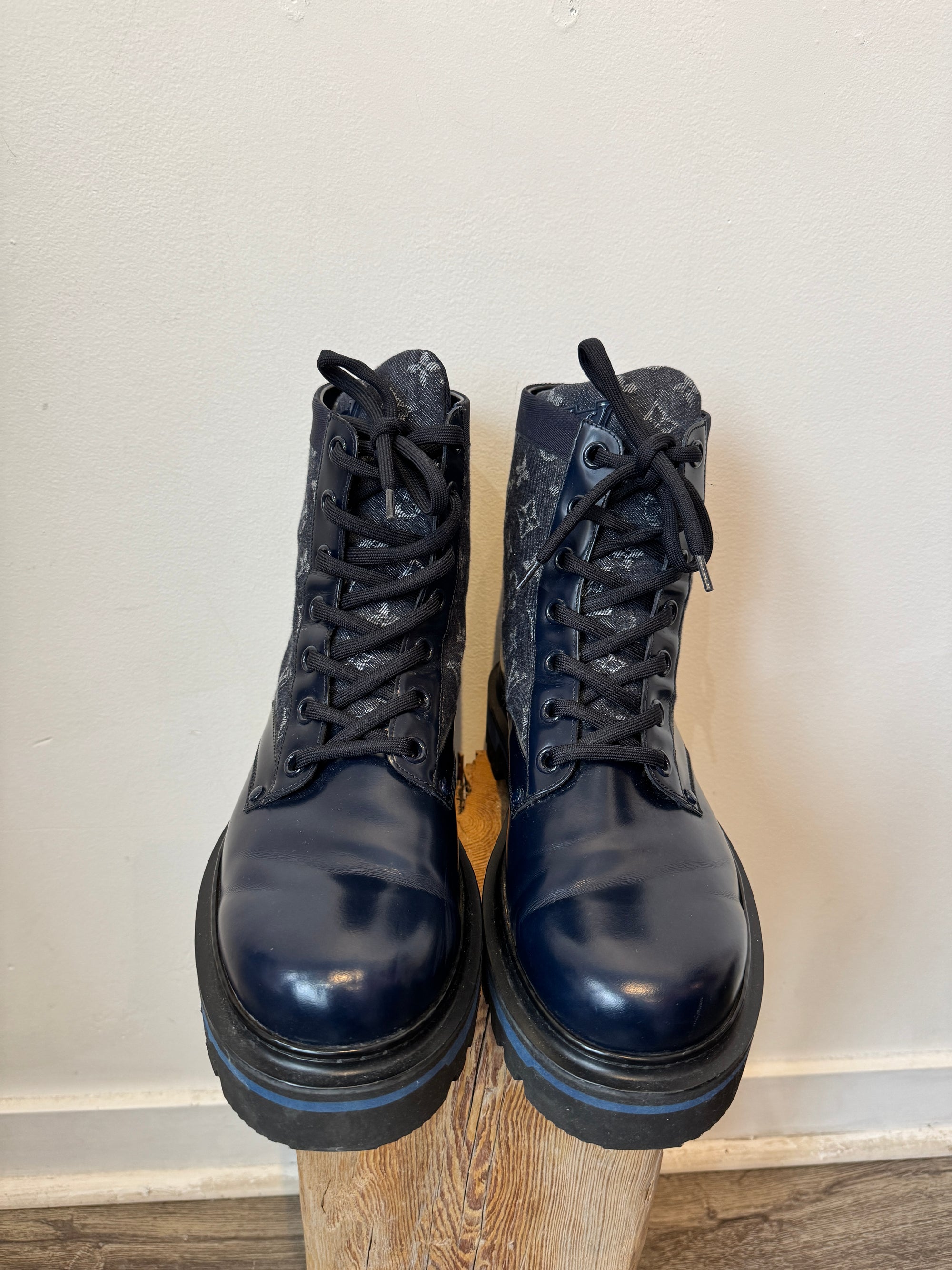 Louis Vuitton Ranger Boots, Navy, 9.5