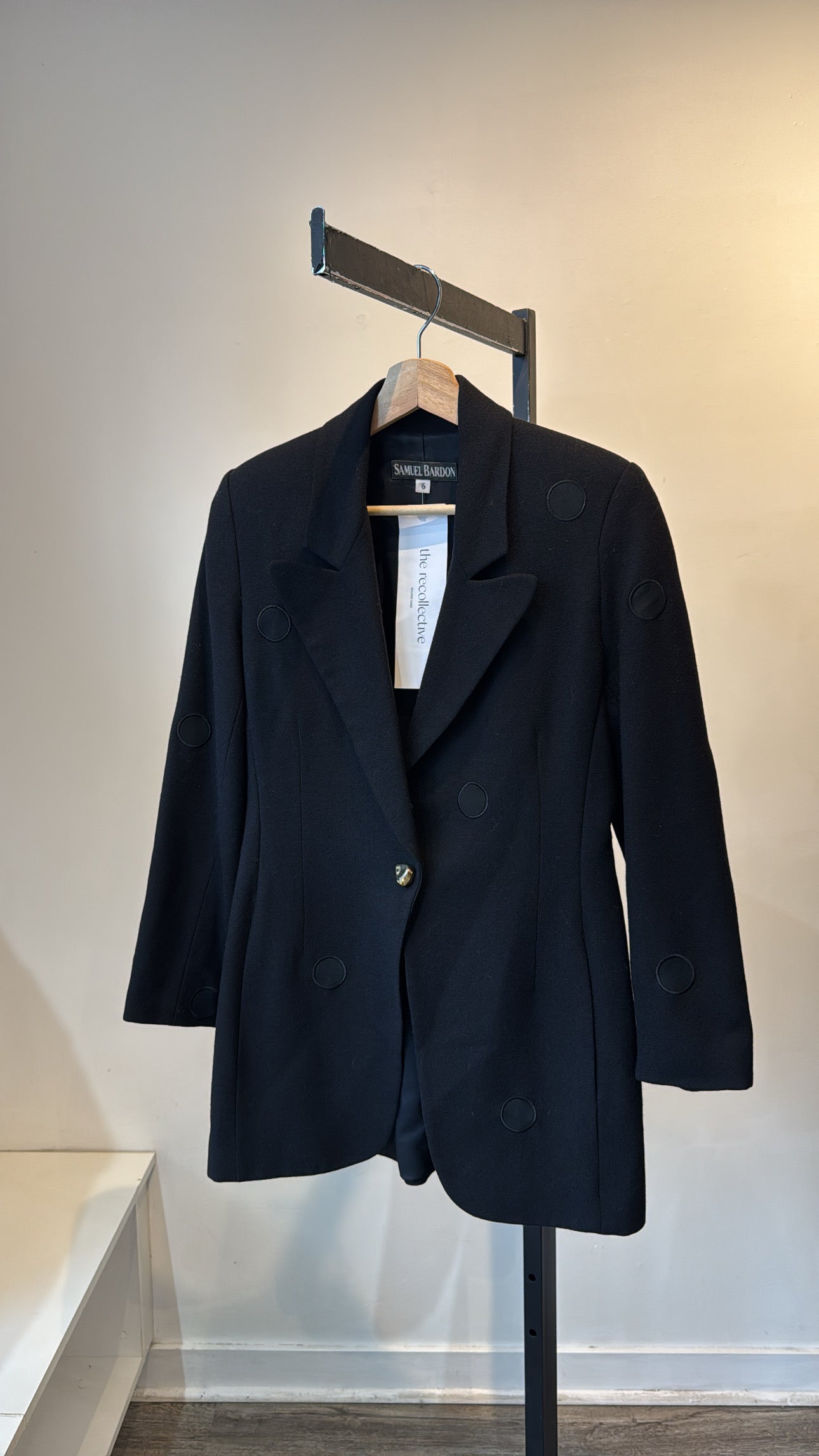 Samuel Bardon blazer with gold button, Black, 6