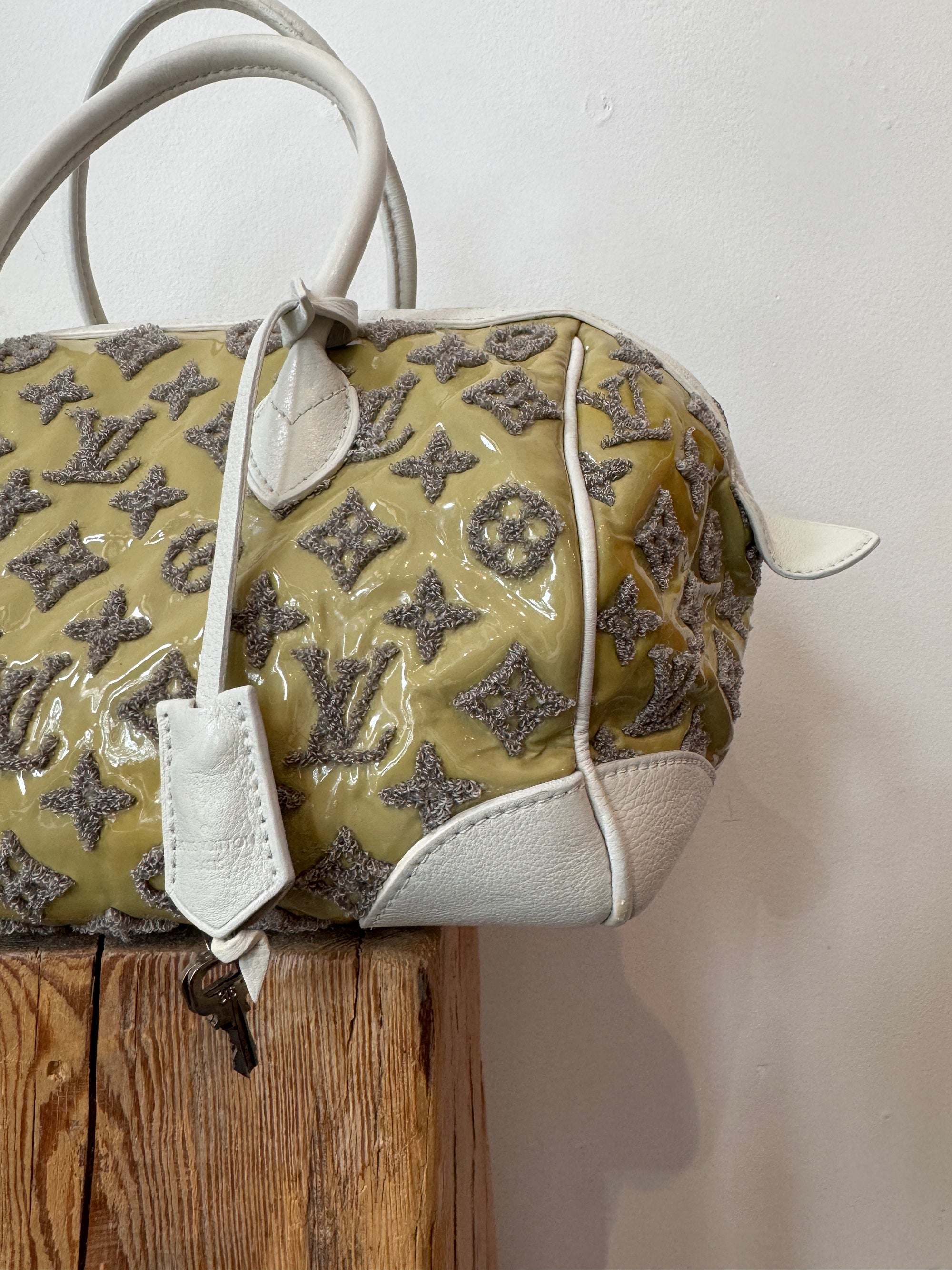 Louis Vuitton 2012 Bouclettes Speedy Round White/Grey