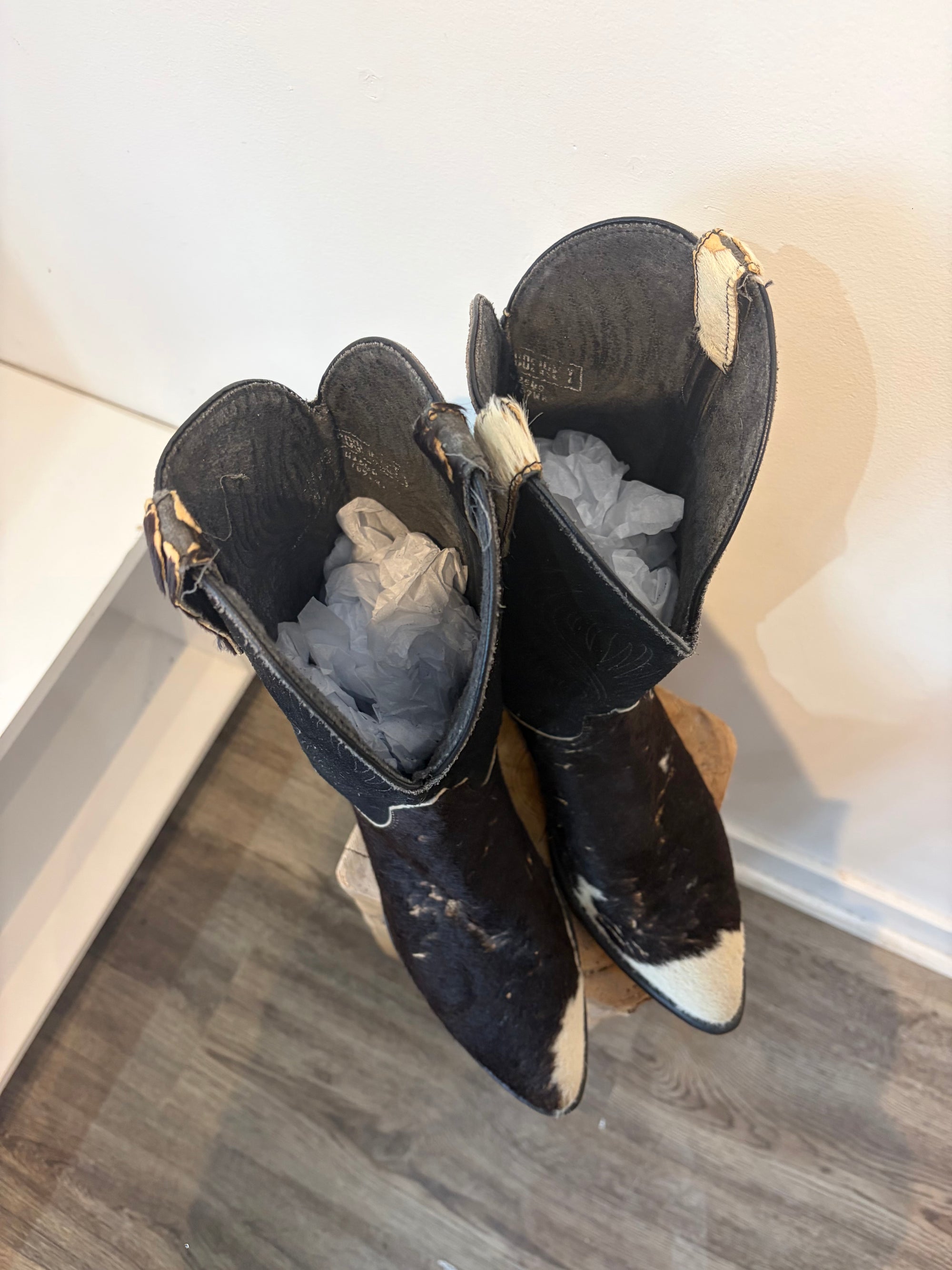 Unmarked Vintage Western Boots, W10