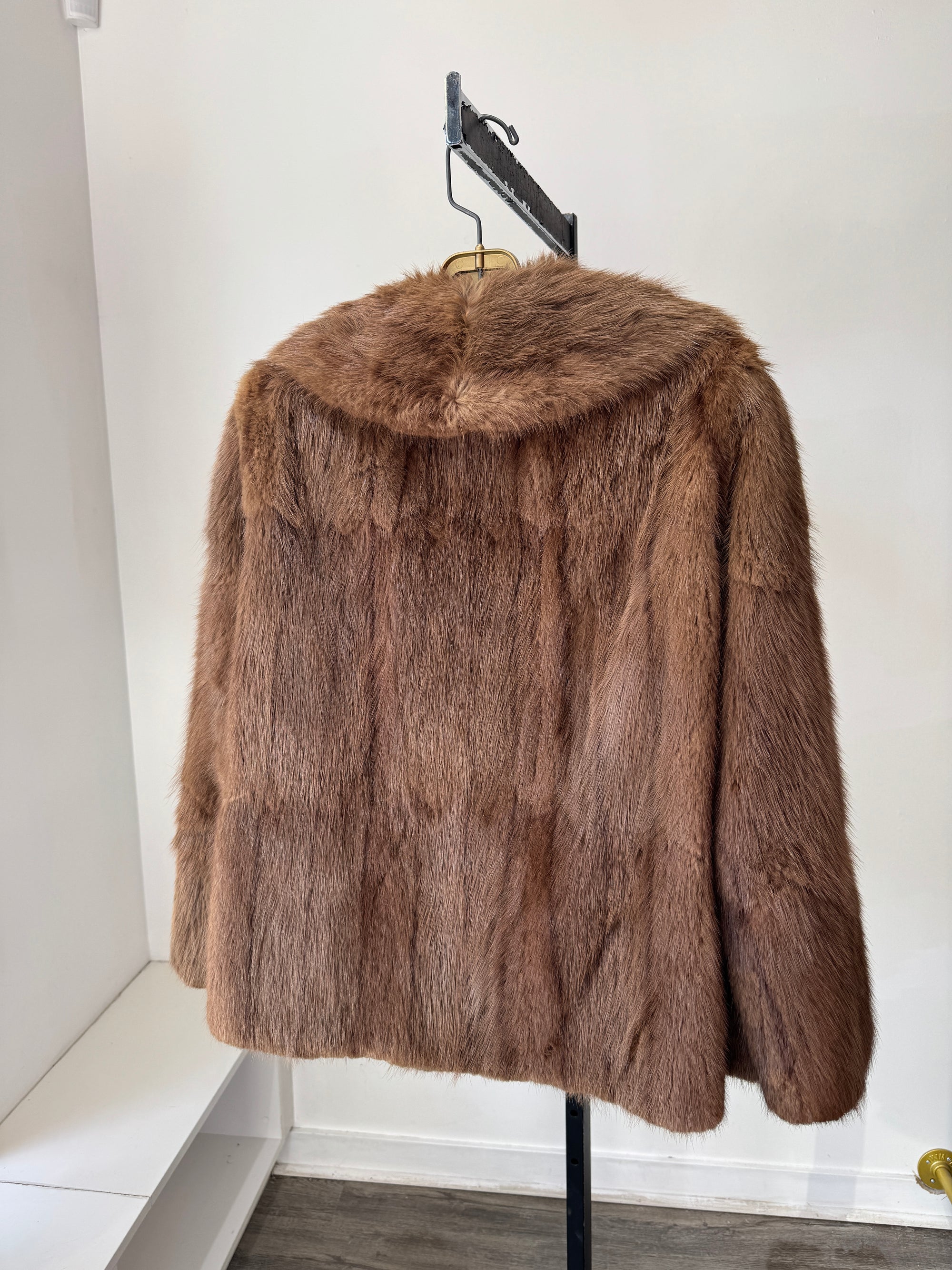 Renfrew Furs vintage fur coat, Brown, M-L