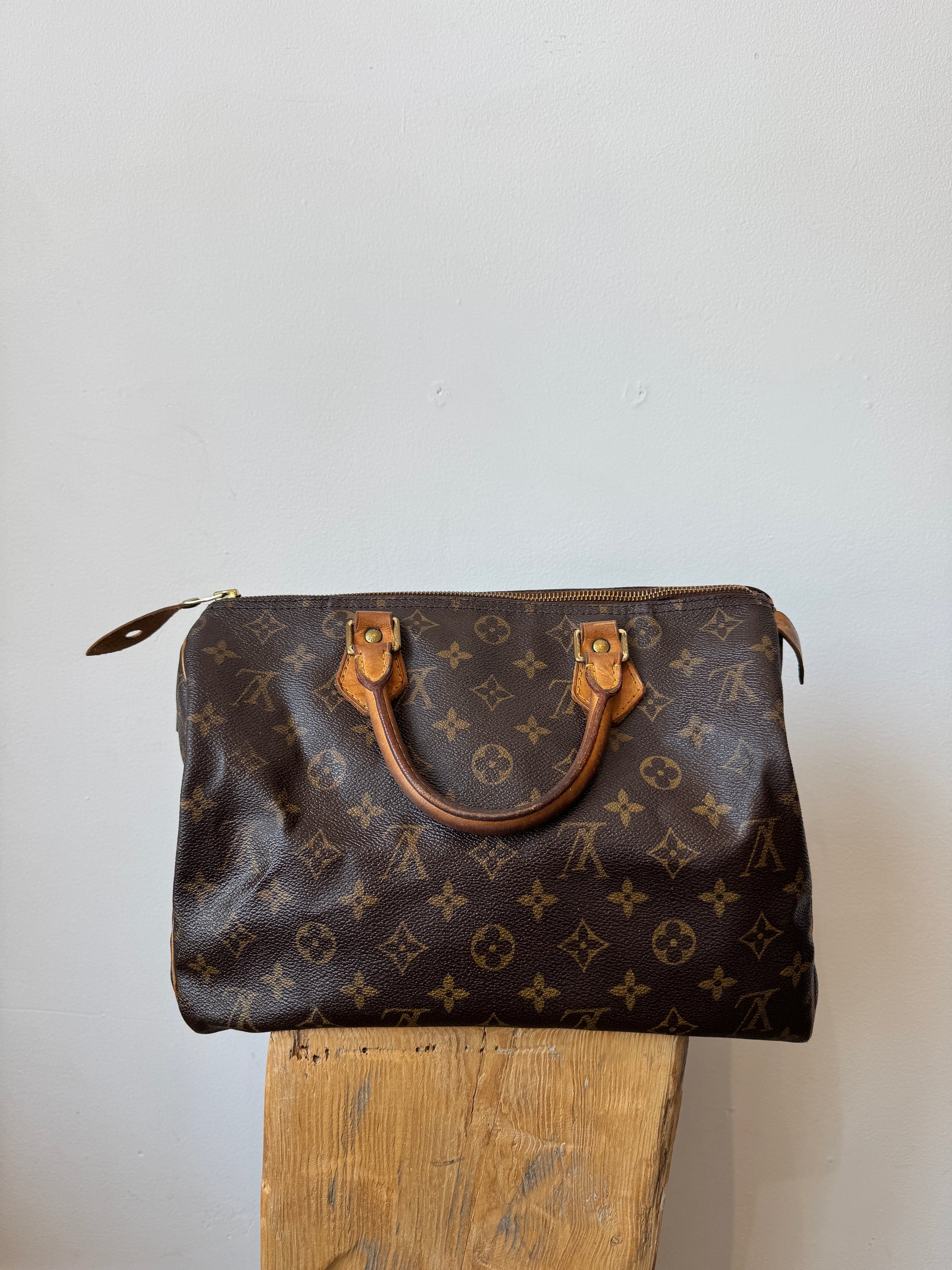 Louis Vuitton Monogram Speedy 30