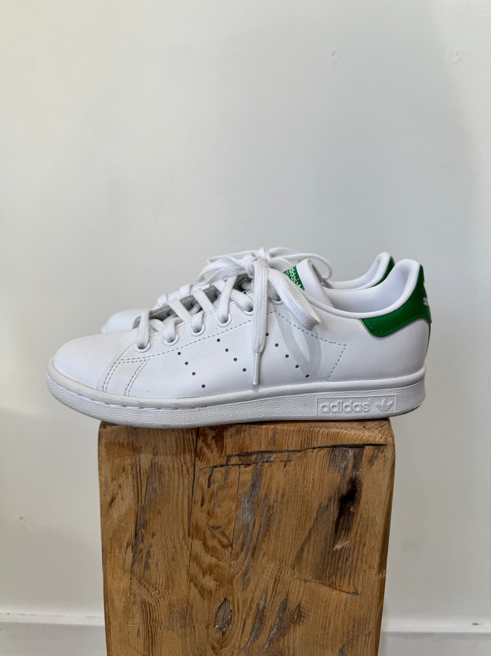 Adidas x Stan Smith sneakers, White Green, 4.5 Youth