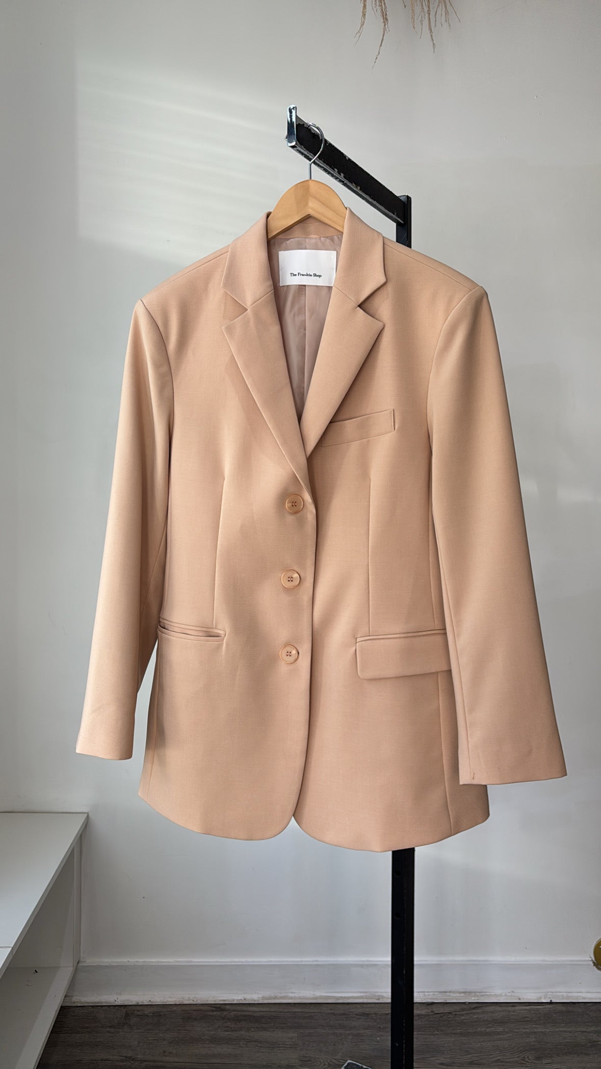 The Frankie Shop light peach Tansy Three Buttoned Blazer