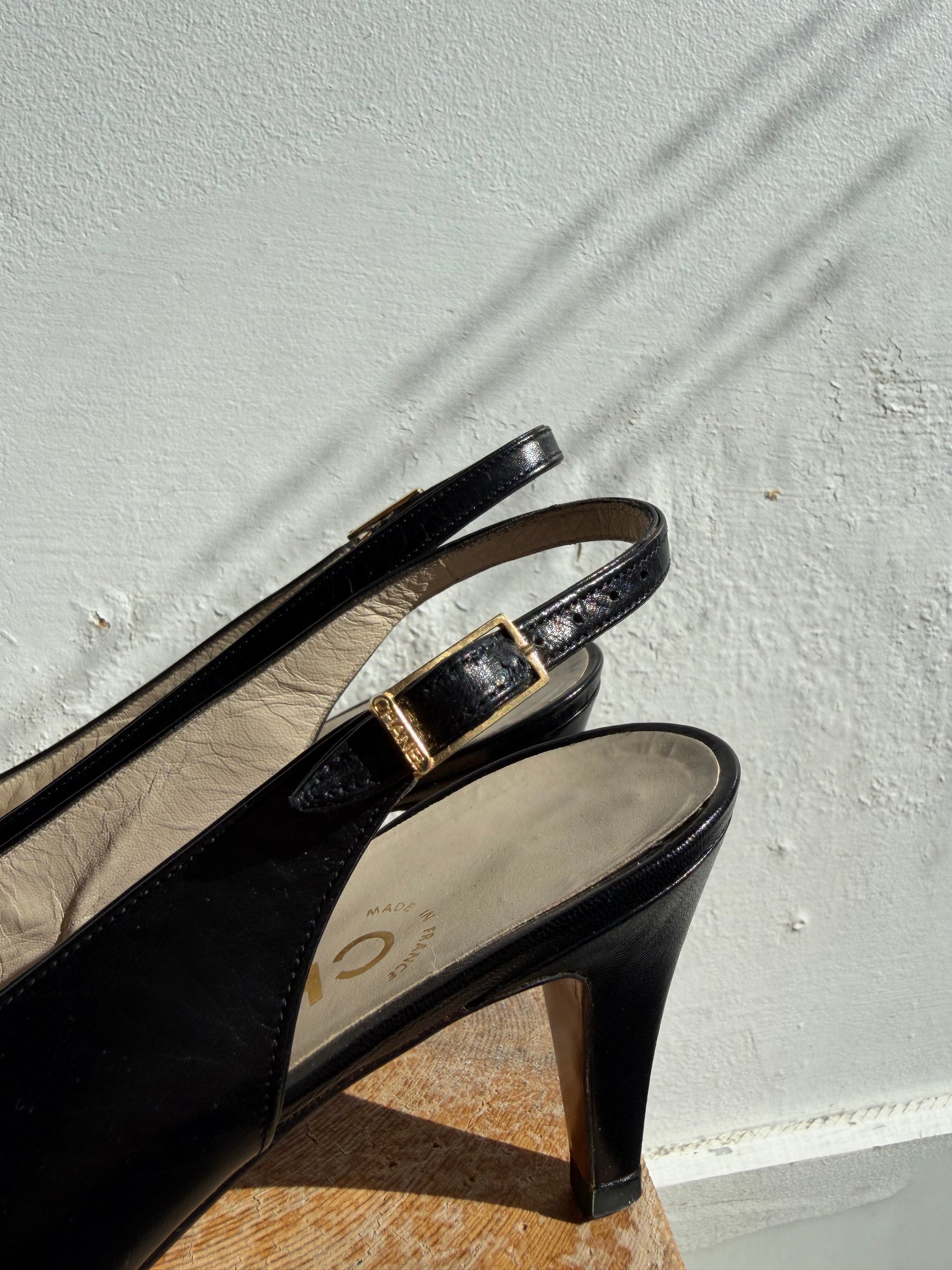 Chanel vintage slingbacks, Black, 36