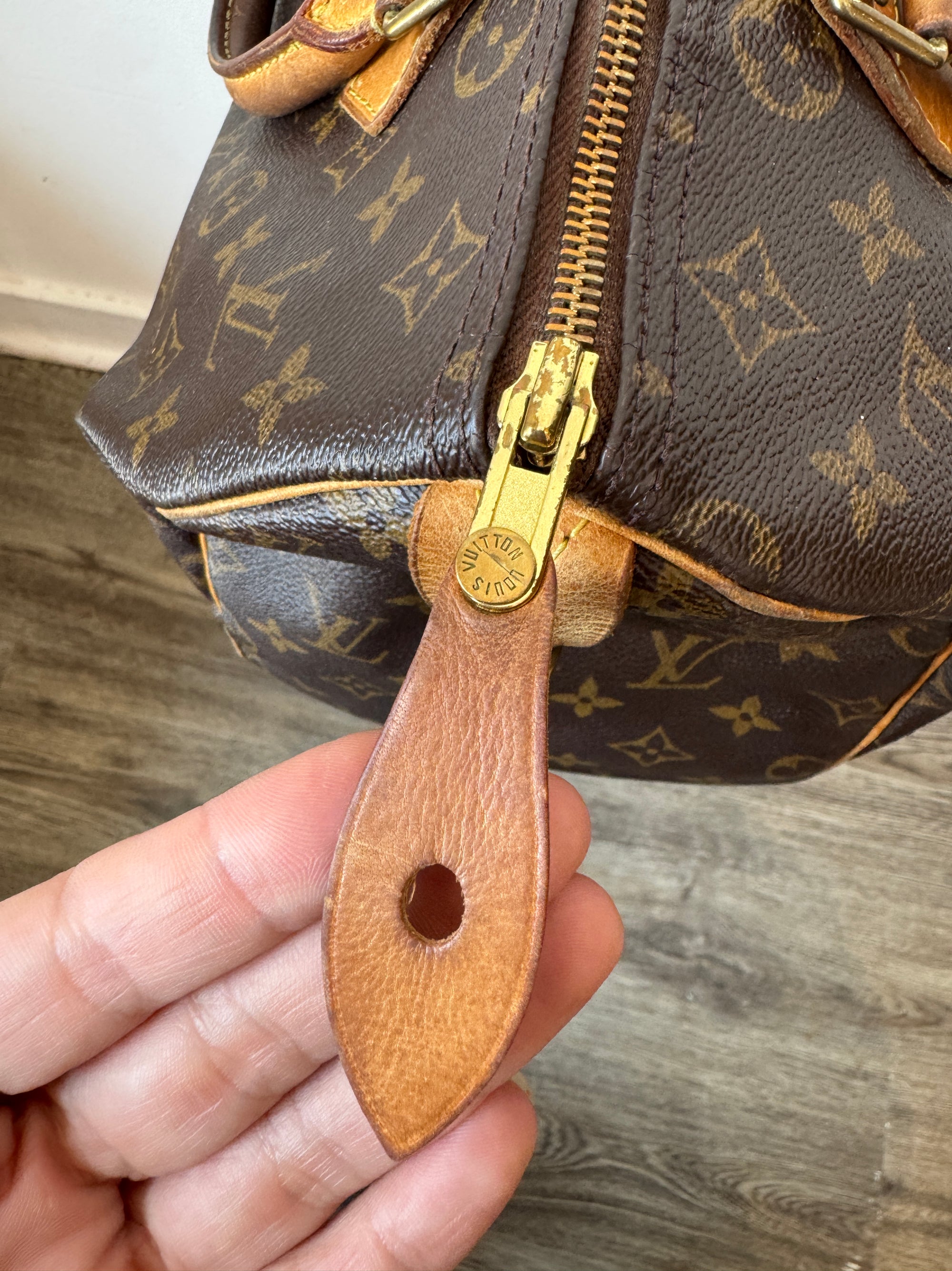 Louis Vuitton Monogram Speedy 30