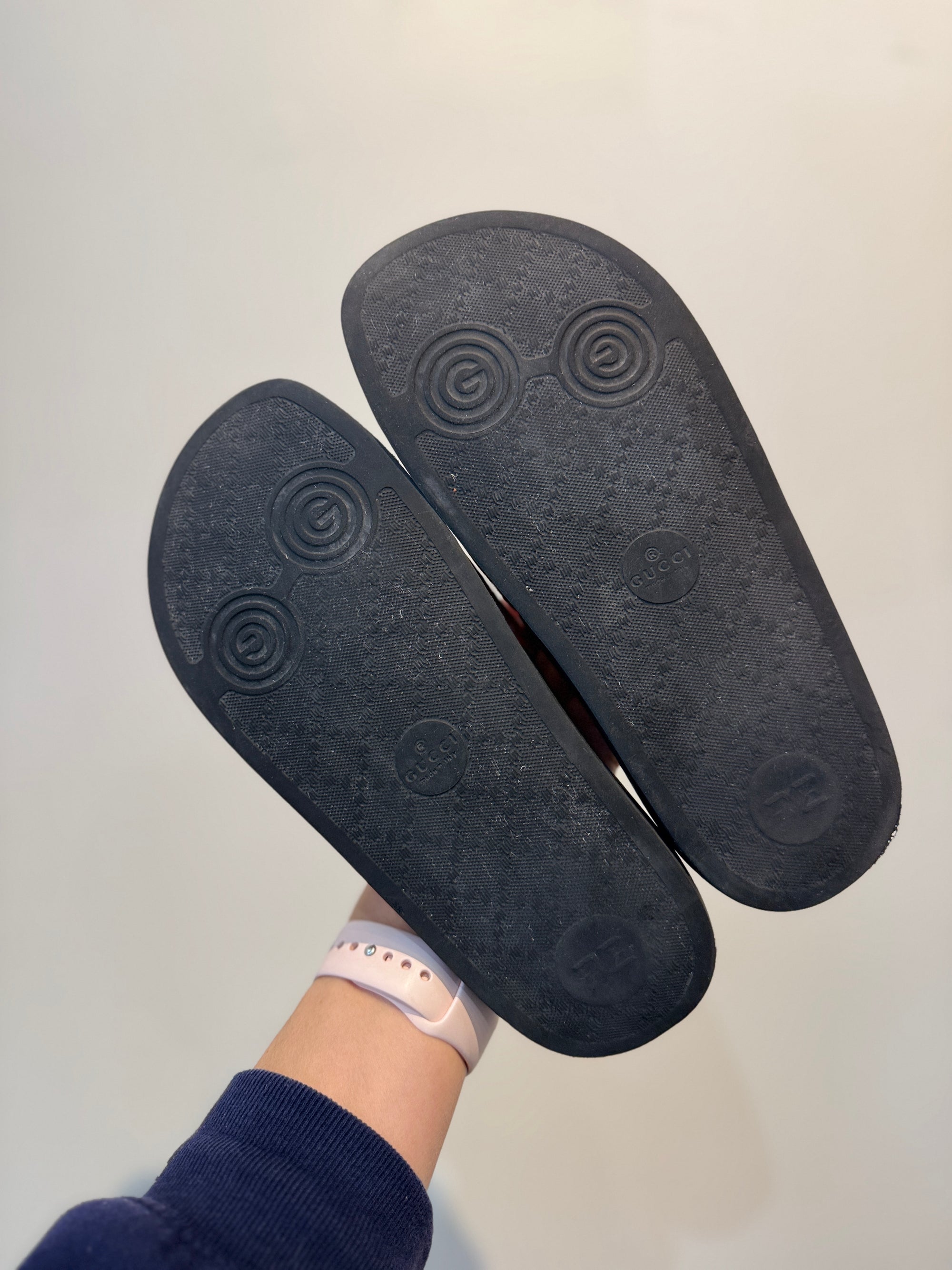 Gucci GG Blooms Pool Slides, Black, 37