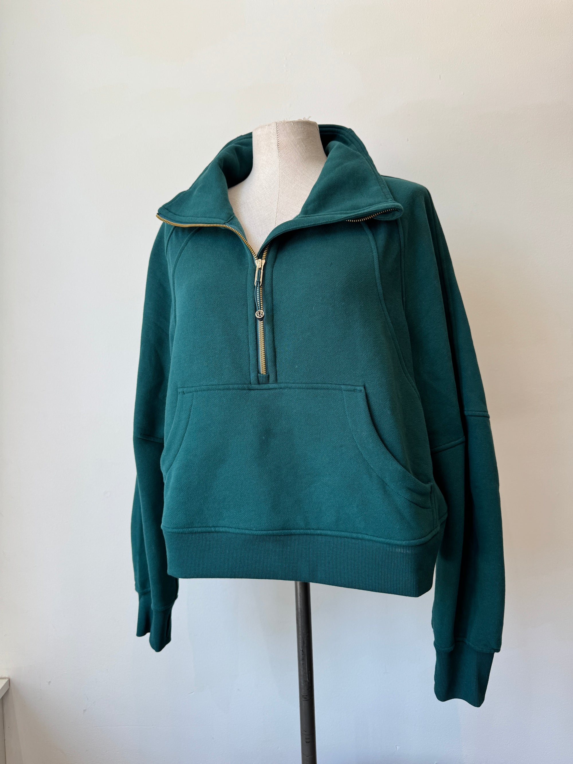Lululemon 1/4 Zip Scuba Sweater Green, M/L