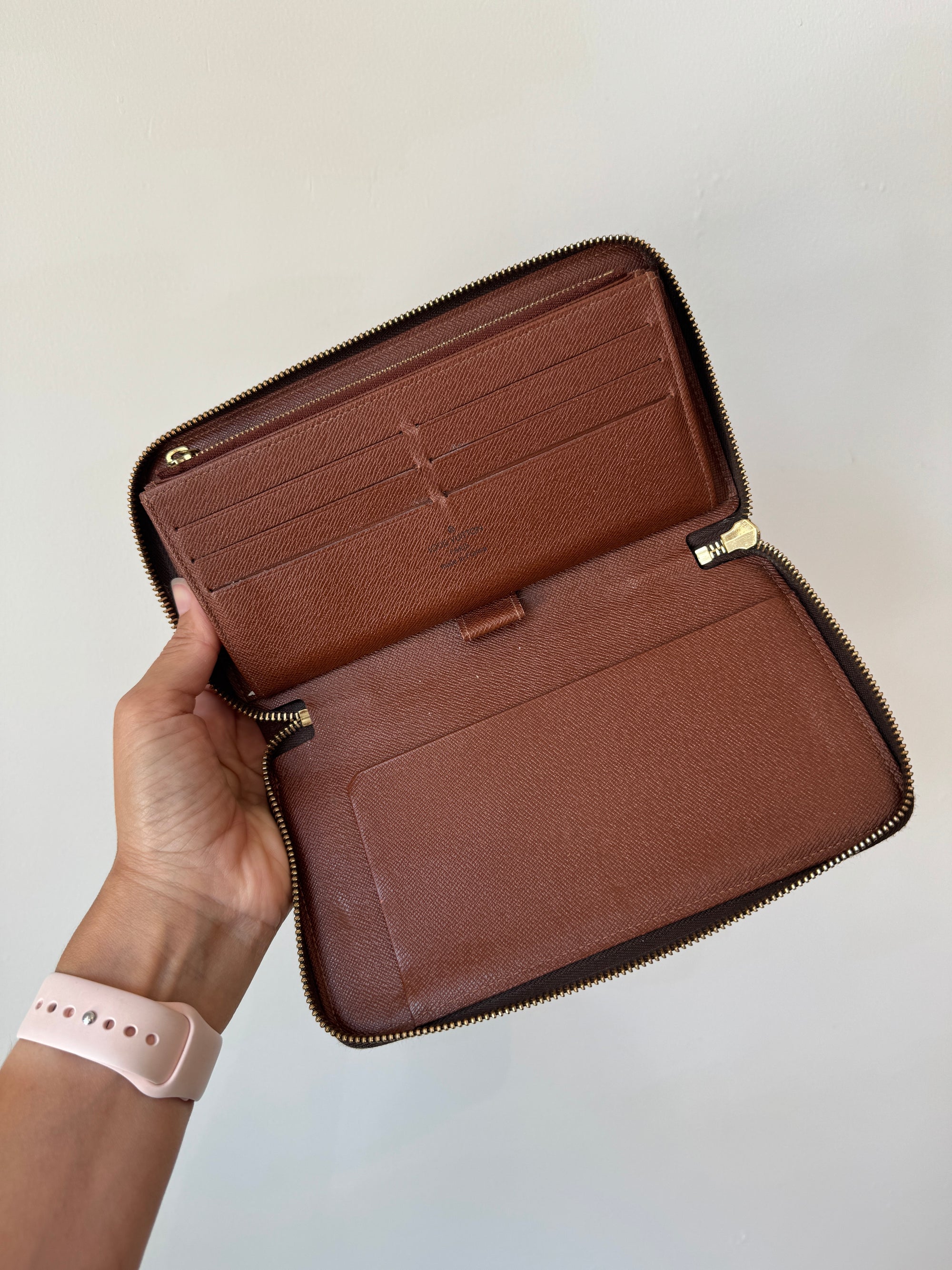 Louis Vuitton Large Bifold Zip Wallet Monogram