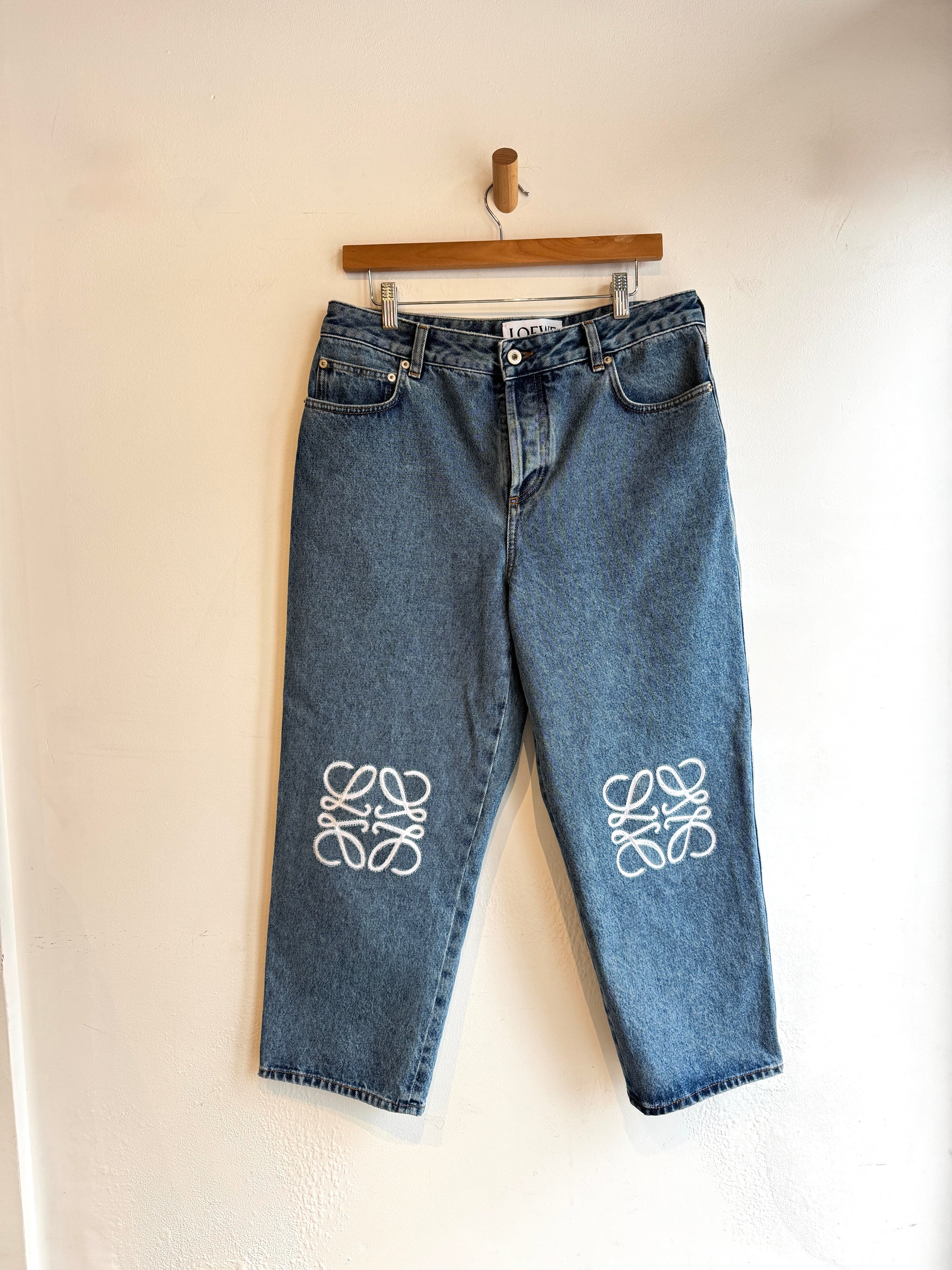 Loewe Anagram Baggy Cropped Jeans, Blue, 44