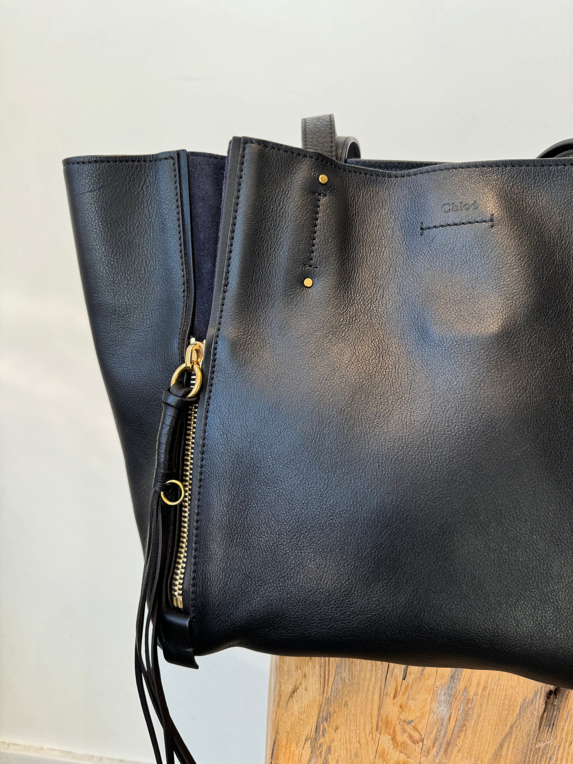 Chloe Milo Shopping Tote, black with navy