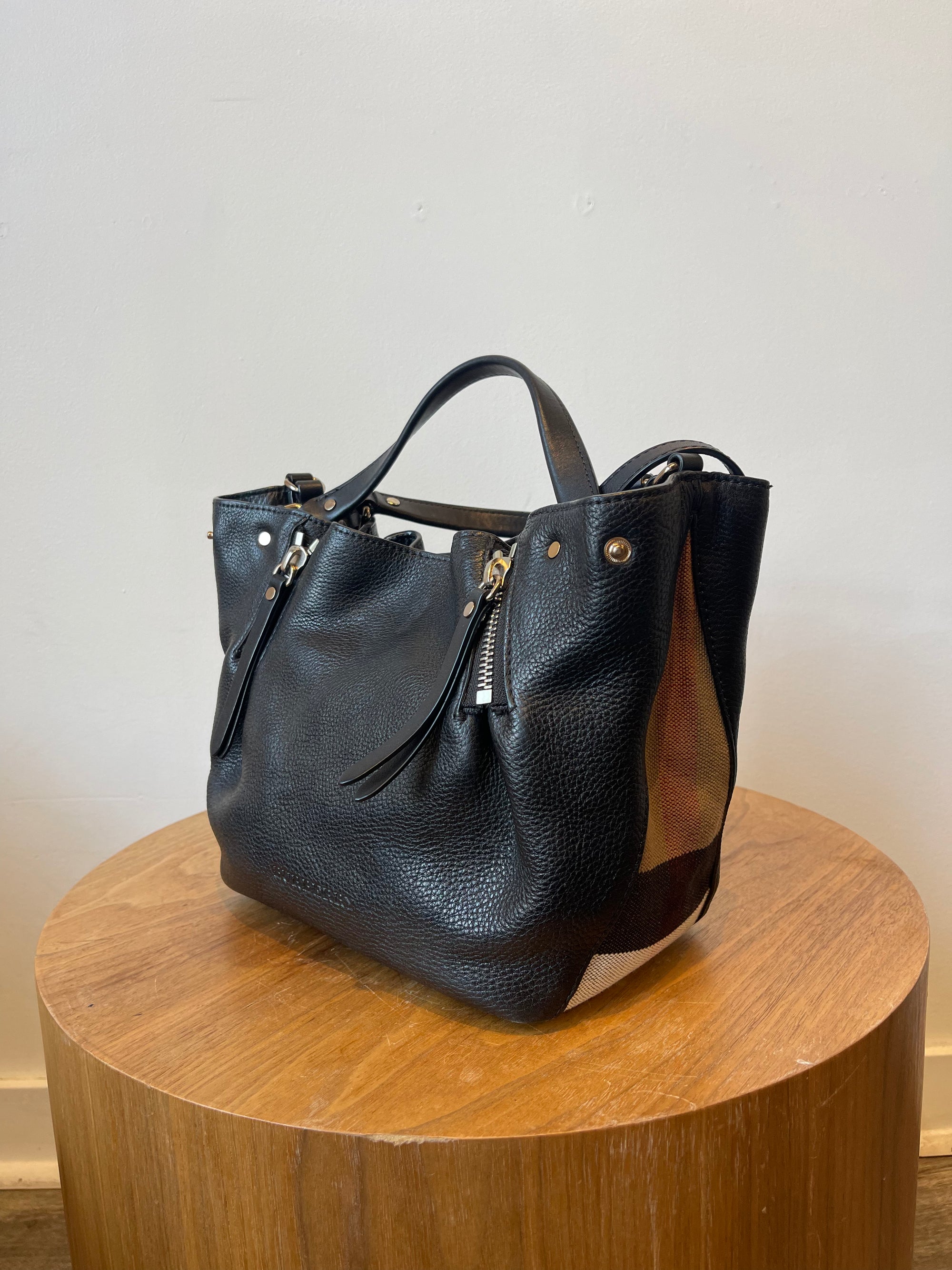 Burberry Black Handbag with Nova Check