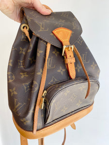 Montsouris leather backpack Louis Vuitton Red in Leather - 28578684